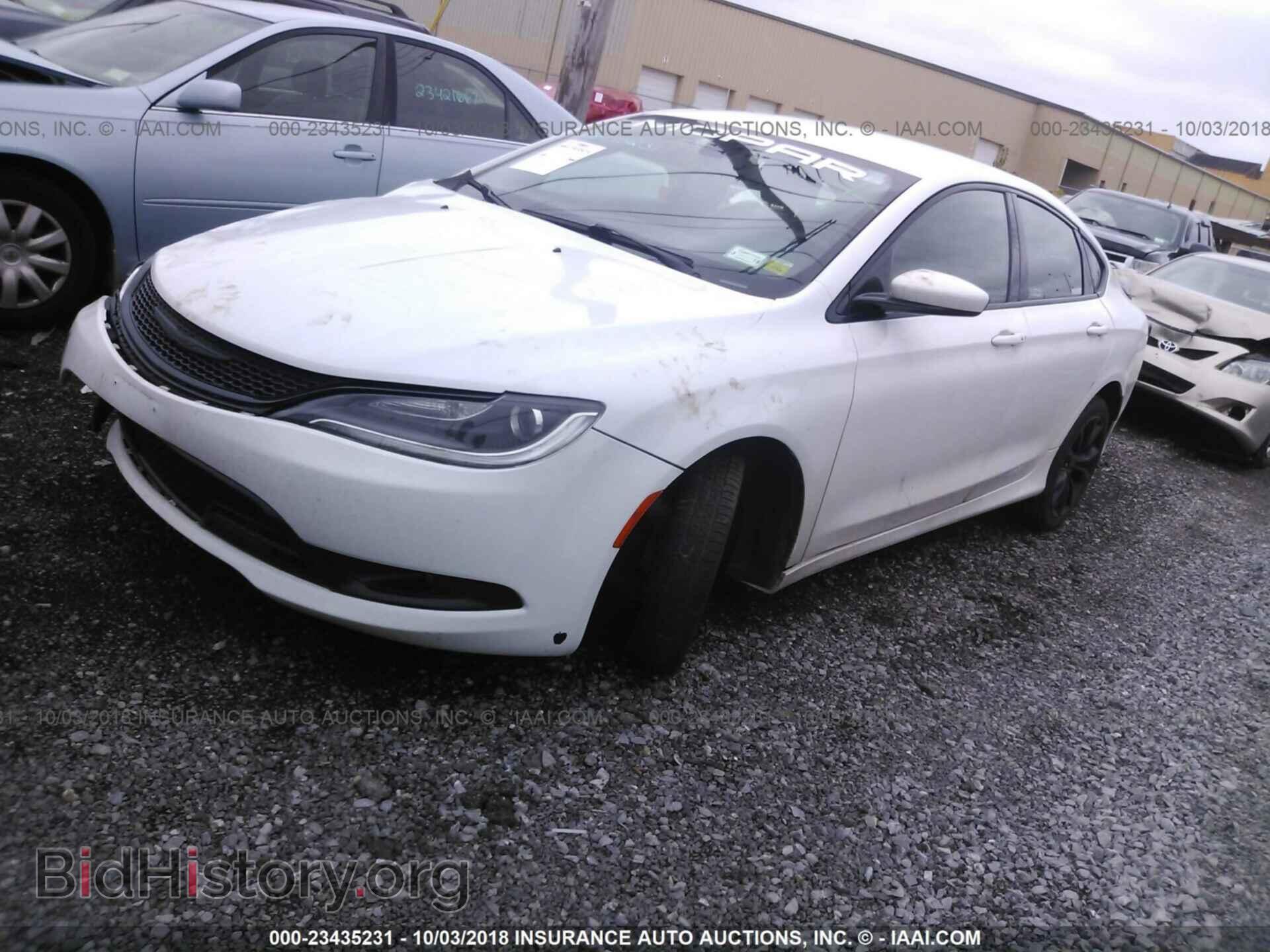 2015 Chrysler 200 - VIN: 1C3CCCBB5FN720219 - Фото 2