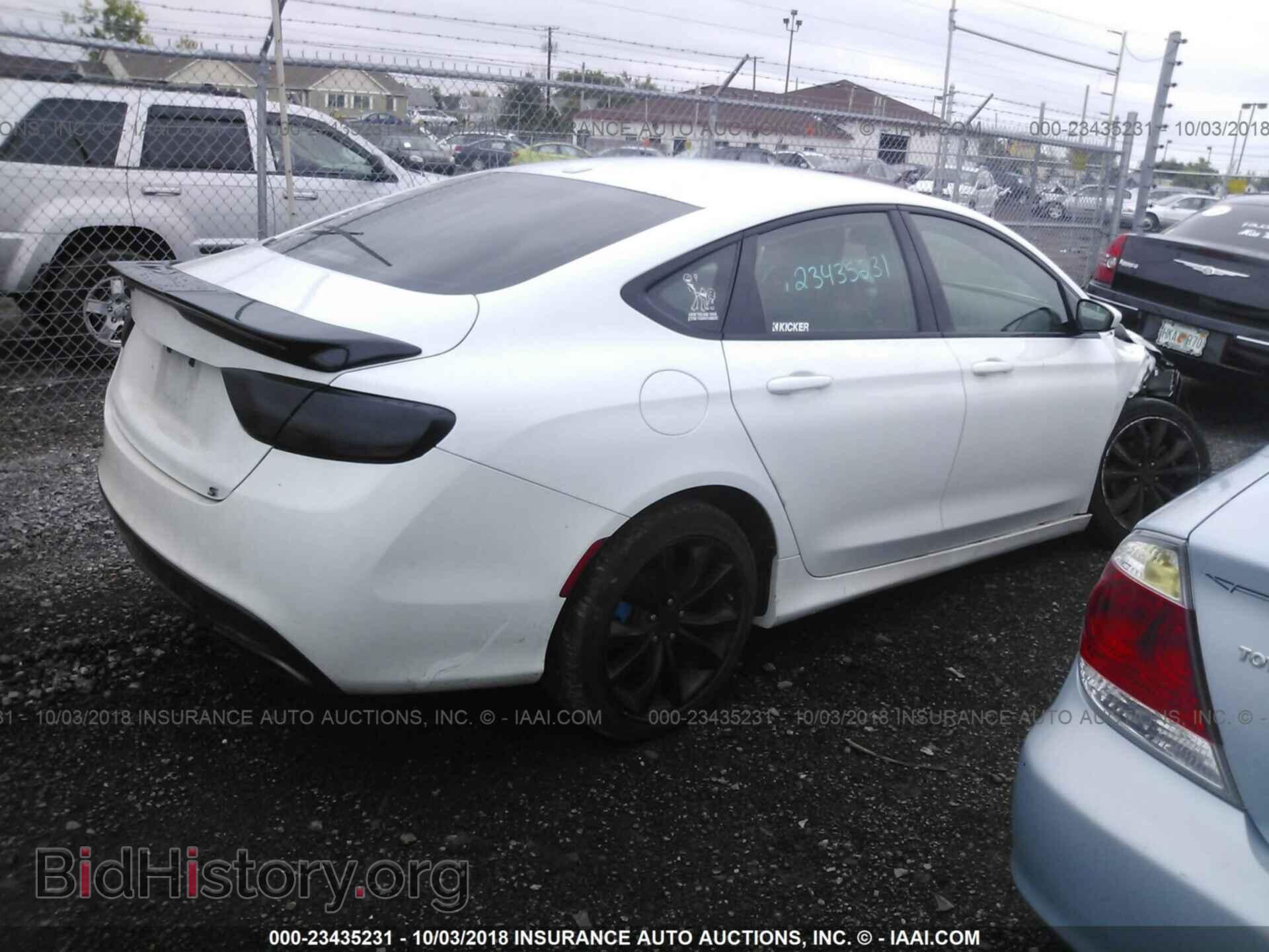2015 Chrysler 200 - VIN: 1C3CCCBB5FN720219 - Фото 4