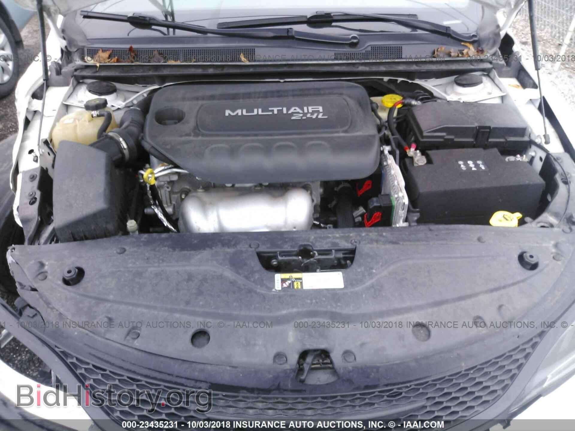 2015 Chrysler 200 - VIN: 1C3CCCBB5FN720219 - Фото 10