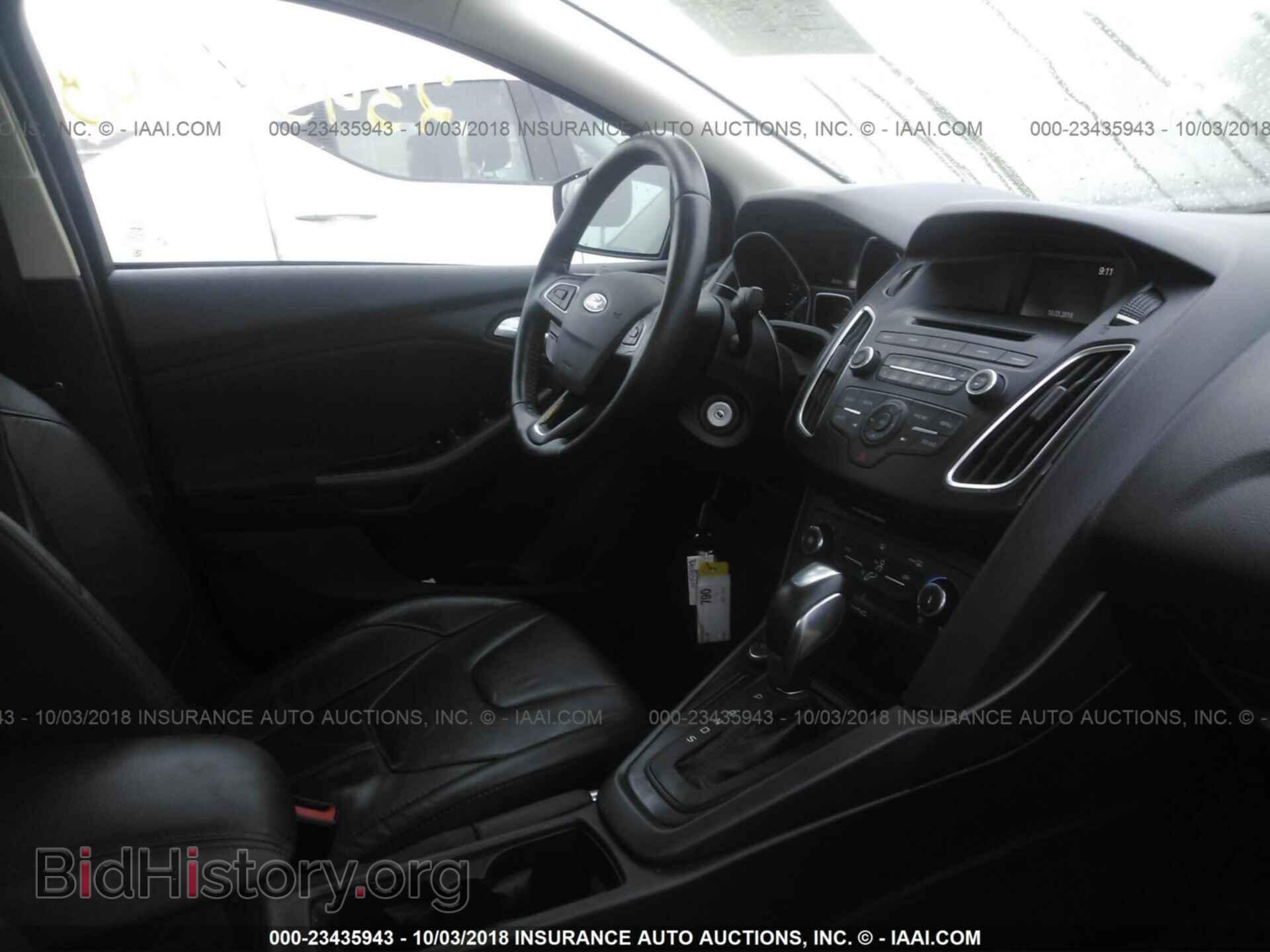 2015 Ford Focus - VIN: 1FADP3F24FL340000 - Photo 5