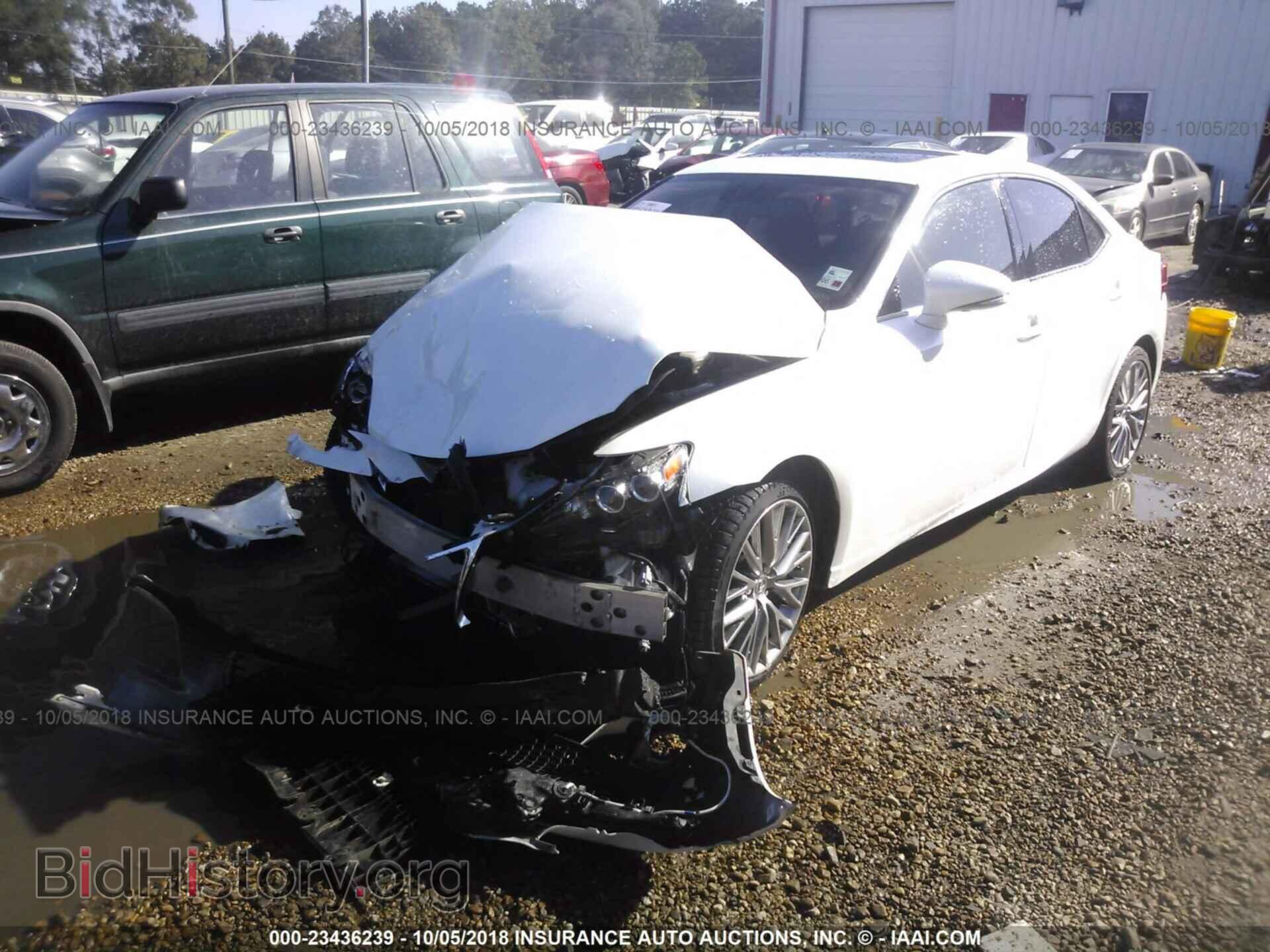 2016 LEXUS IS - VIN: JTHBA1D2XG5019030 - Фото 2