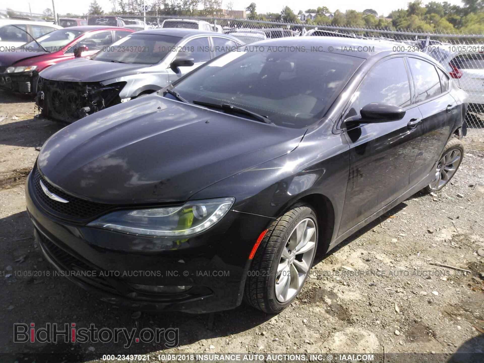 2015 Chrysler 200 - VIN: 1C3CCCBG4FN604649 - Photo 2