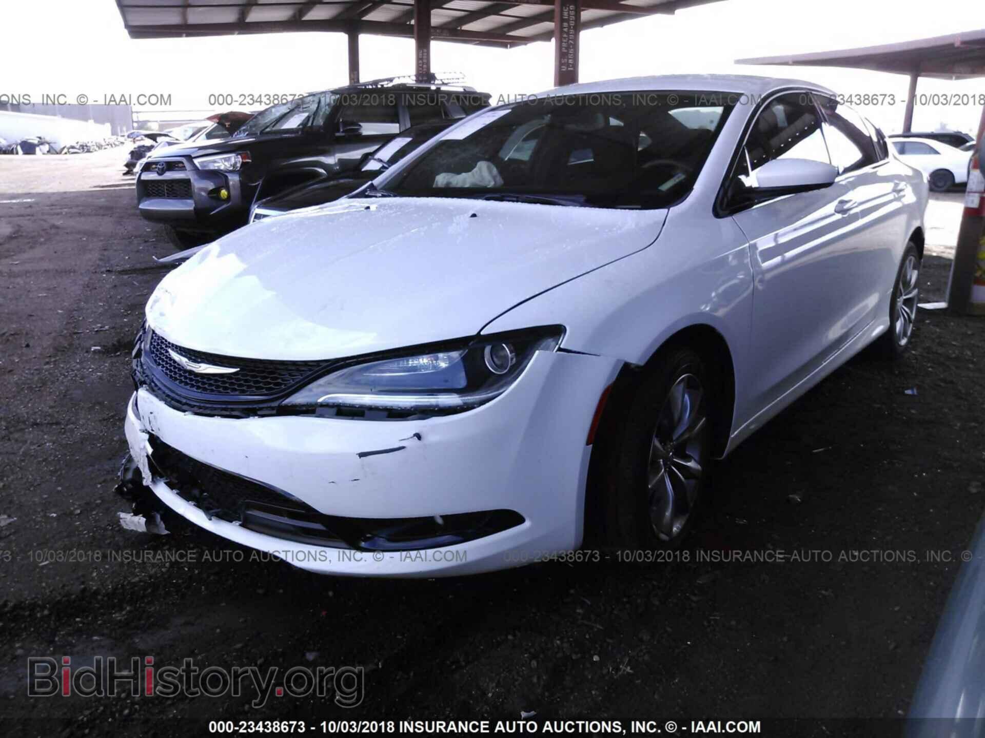 2016 Chrysler 200 - VIN: 1C3CCCBB5GN175110 - Фото 2