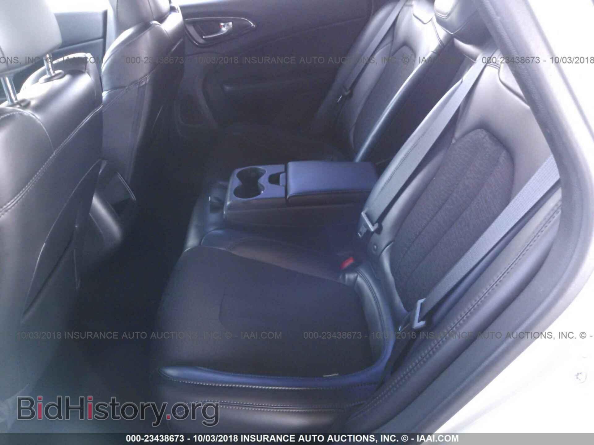 2016 Chrysler 200 - VIN: 1C3CCCBB5GN175110 - Фото 8