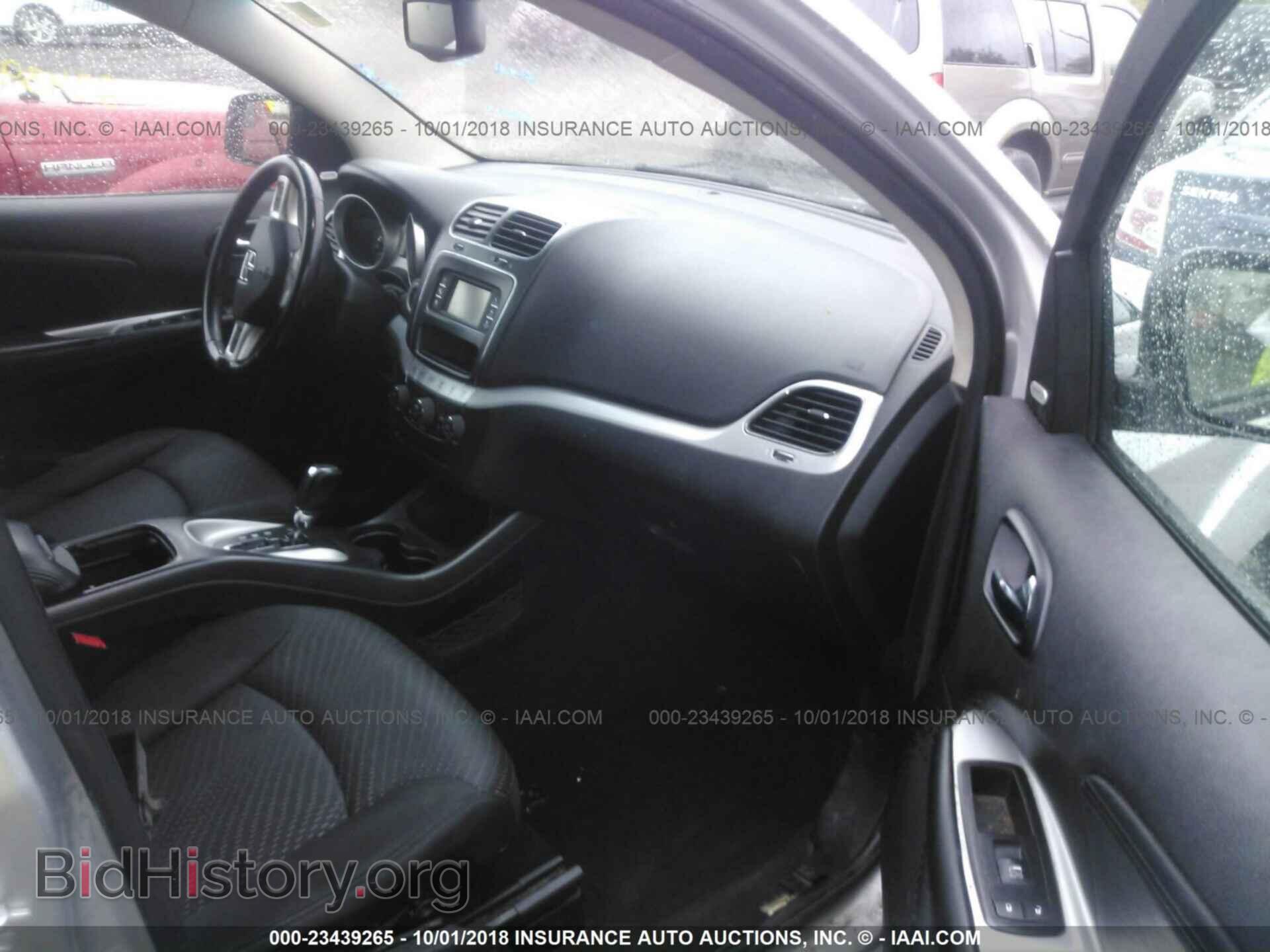 2011 Dodge Journey - VIN: 3D4PG3FG4BT551170 - Фото 5