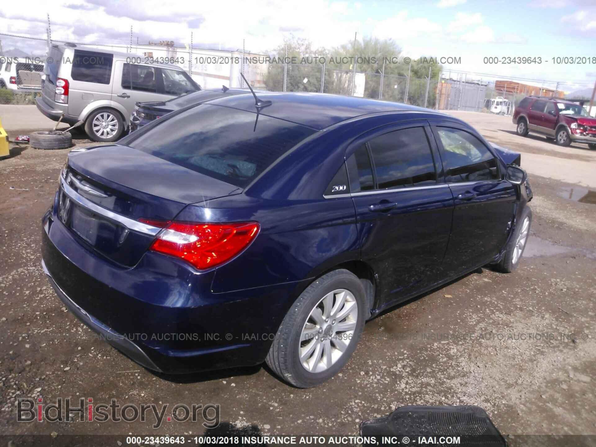 2013 Chrysler 200 - VIN: 1C3CCBBB0DN594861 - Фото 4