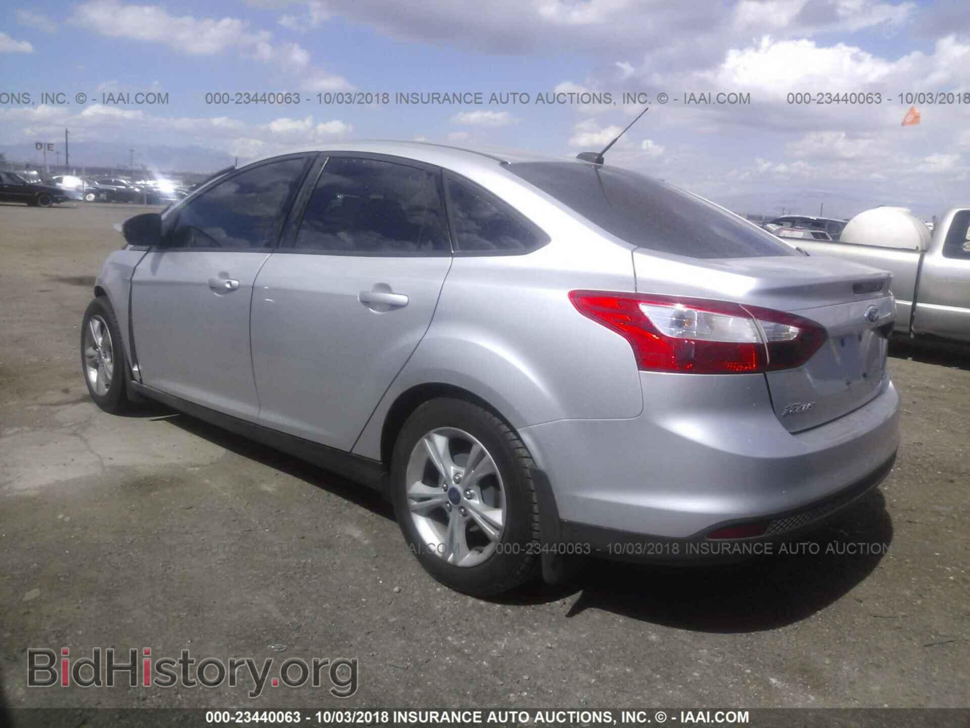2014 Ford Focus - VIN: 1FADP3F26EL363535 - Photo 3
