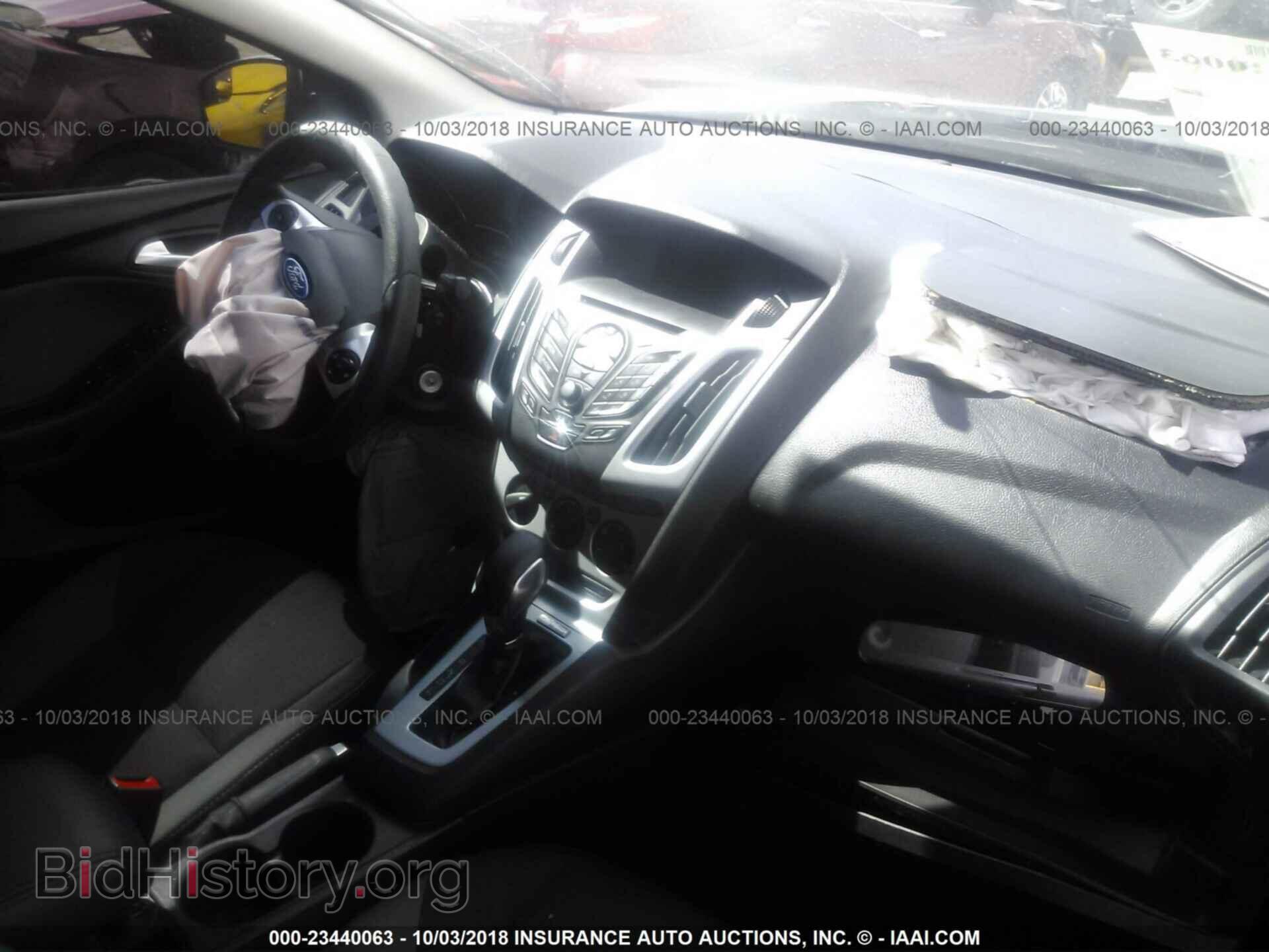 2014 Ford Focus - VIN: 1FADP3F26EL363535 - Photo 5