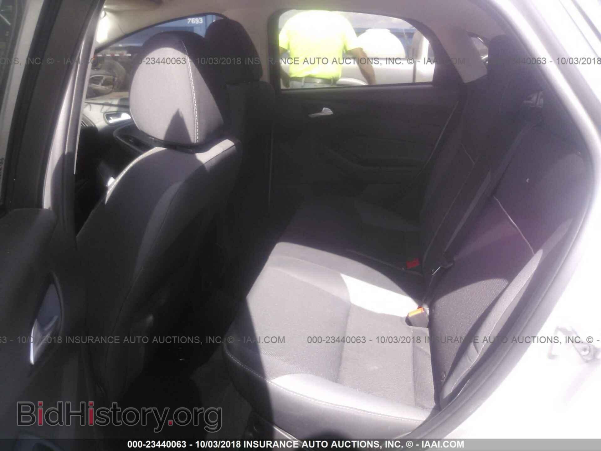 2014 Ford Focus - VIN: 1FADP3F26EL363535 - Photo 8