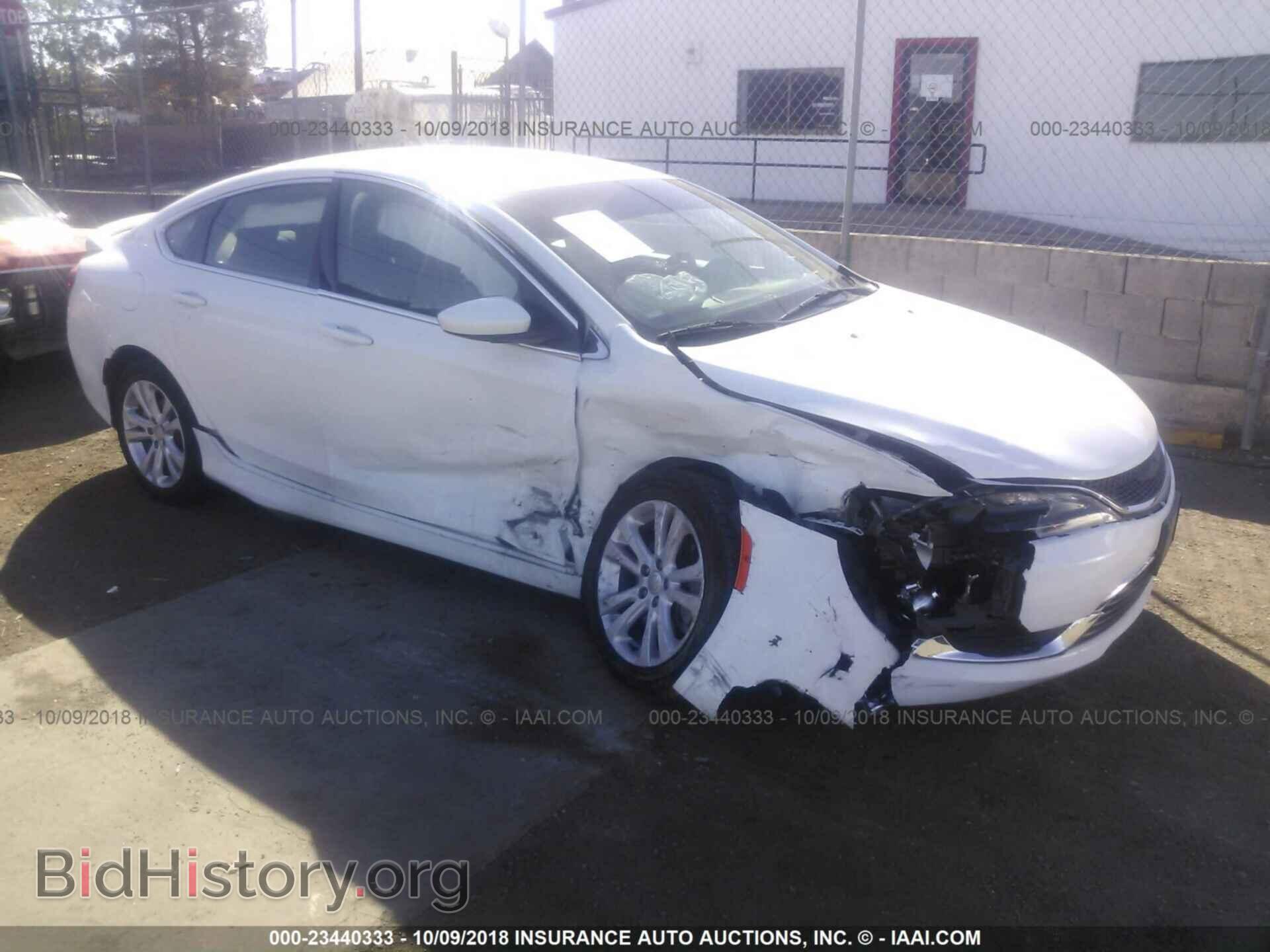 Photo 1C3CCCAB2FN574413 - Chrysler 200 2015