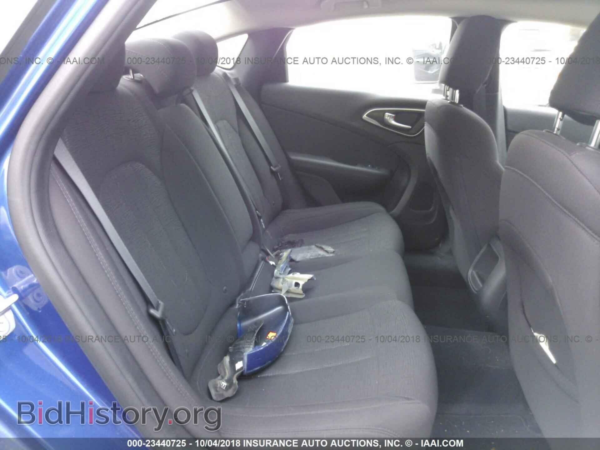 2016 Chrysler 200 - VIN: 1C3CCCAB2GN170268 - Photo 8