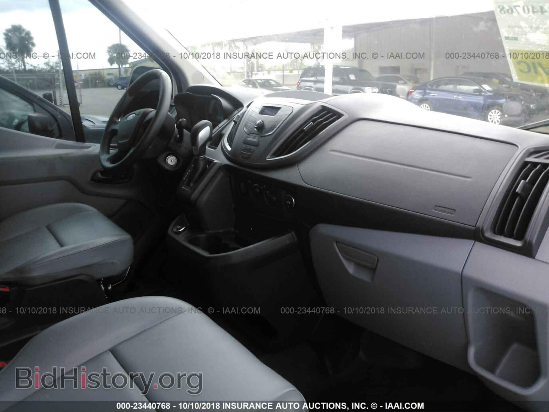 2017 Ford Transit - VIN: 1FTYR2CM5HKA81421 - Photo 5