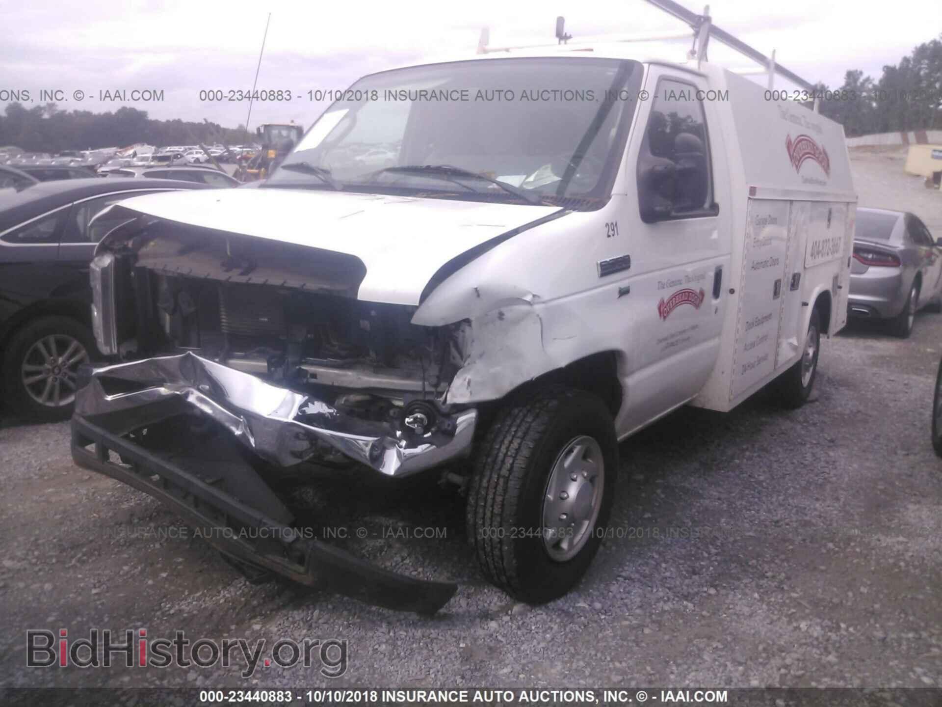 2012 Ford Econoline - VIN: 1FDSE3FL9CDB37797 - Фото 2