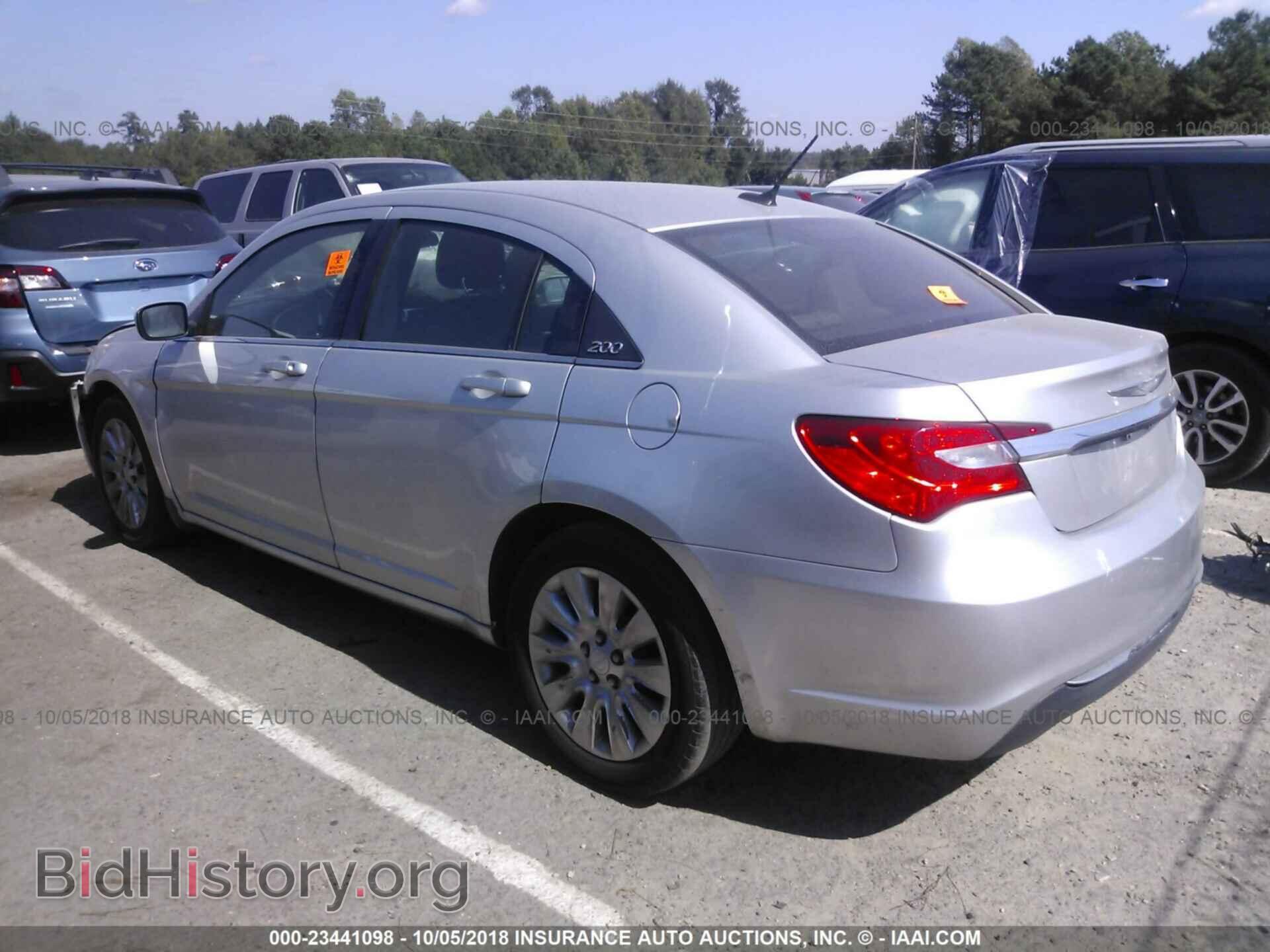 2012 Chrysler 200 - VIN: 1C3CCBAB5CN172326 - Photo 3