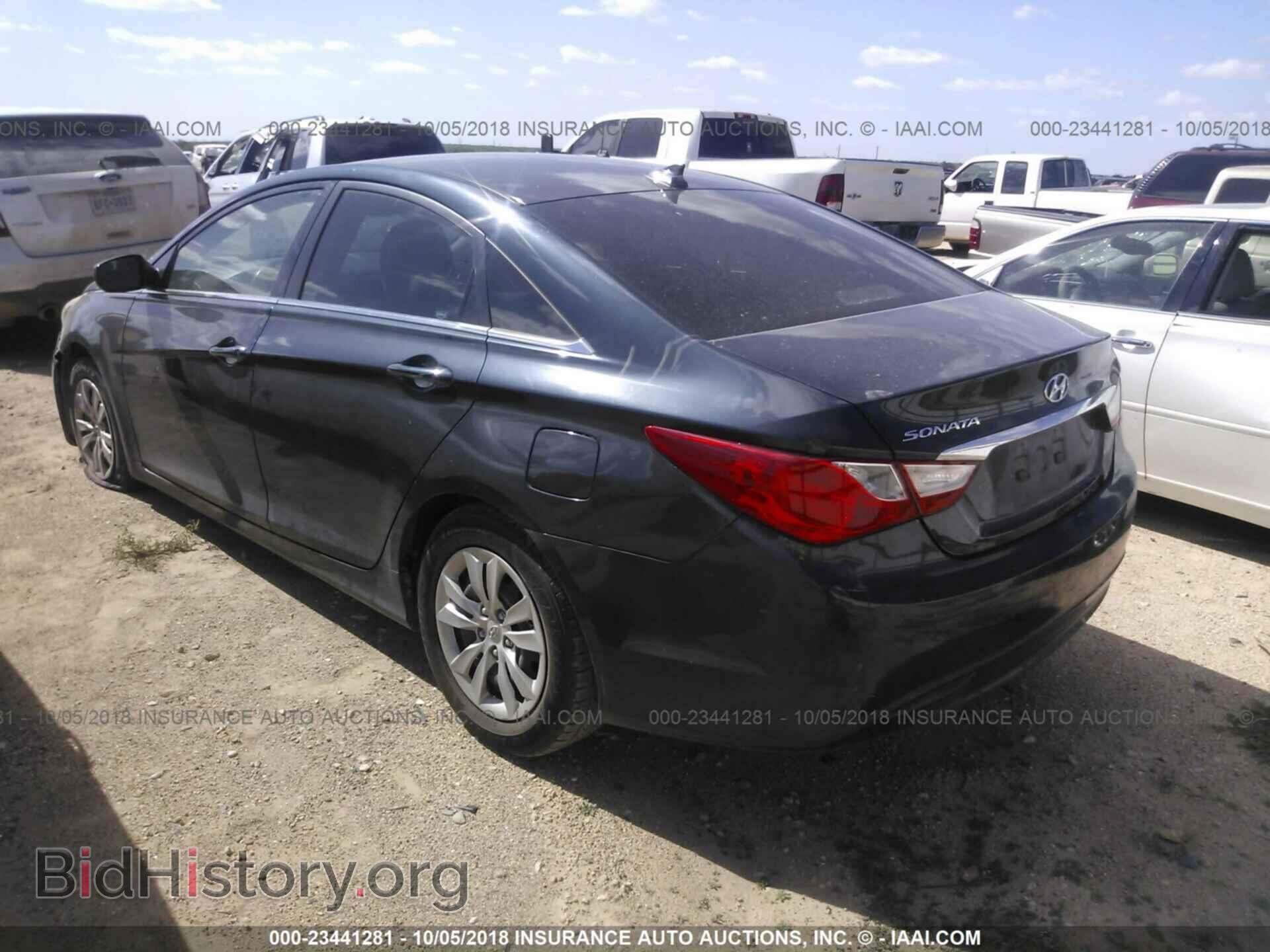 2012 Hyundai Sonata - VIN: 5NPEB4AC1CH371126 - Фото 3