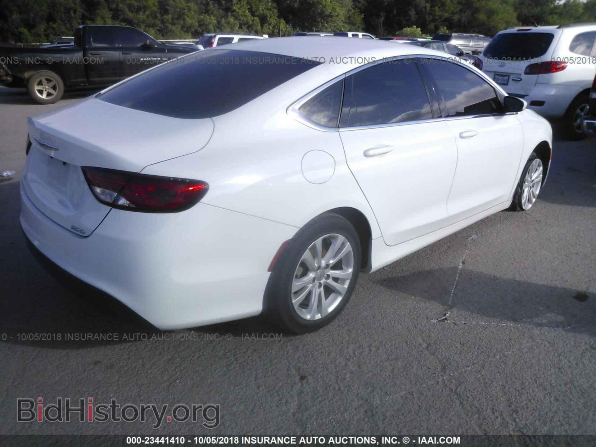 2016 Chrysler 200 - VIN: 1C3CCCFB9GN183138 - Photo 4