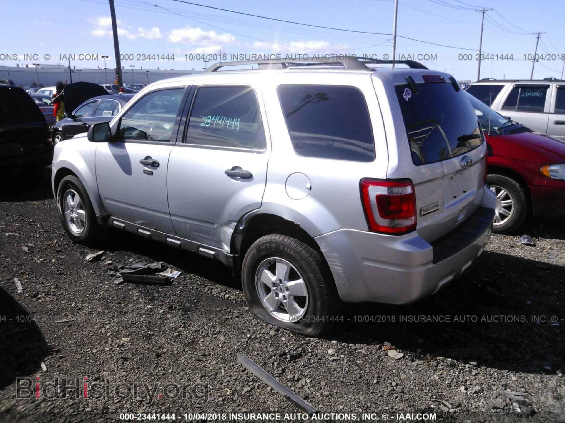 2012 Ford Escape - VIN: 1FMCU9D71CKA73587 - Photo 3