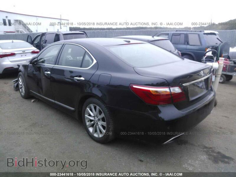 2011 Lexus LS (VIN JTHCL5EF1B5012273) — фото 3 из 10