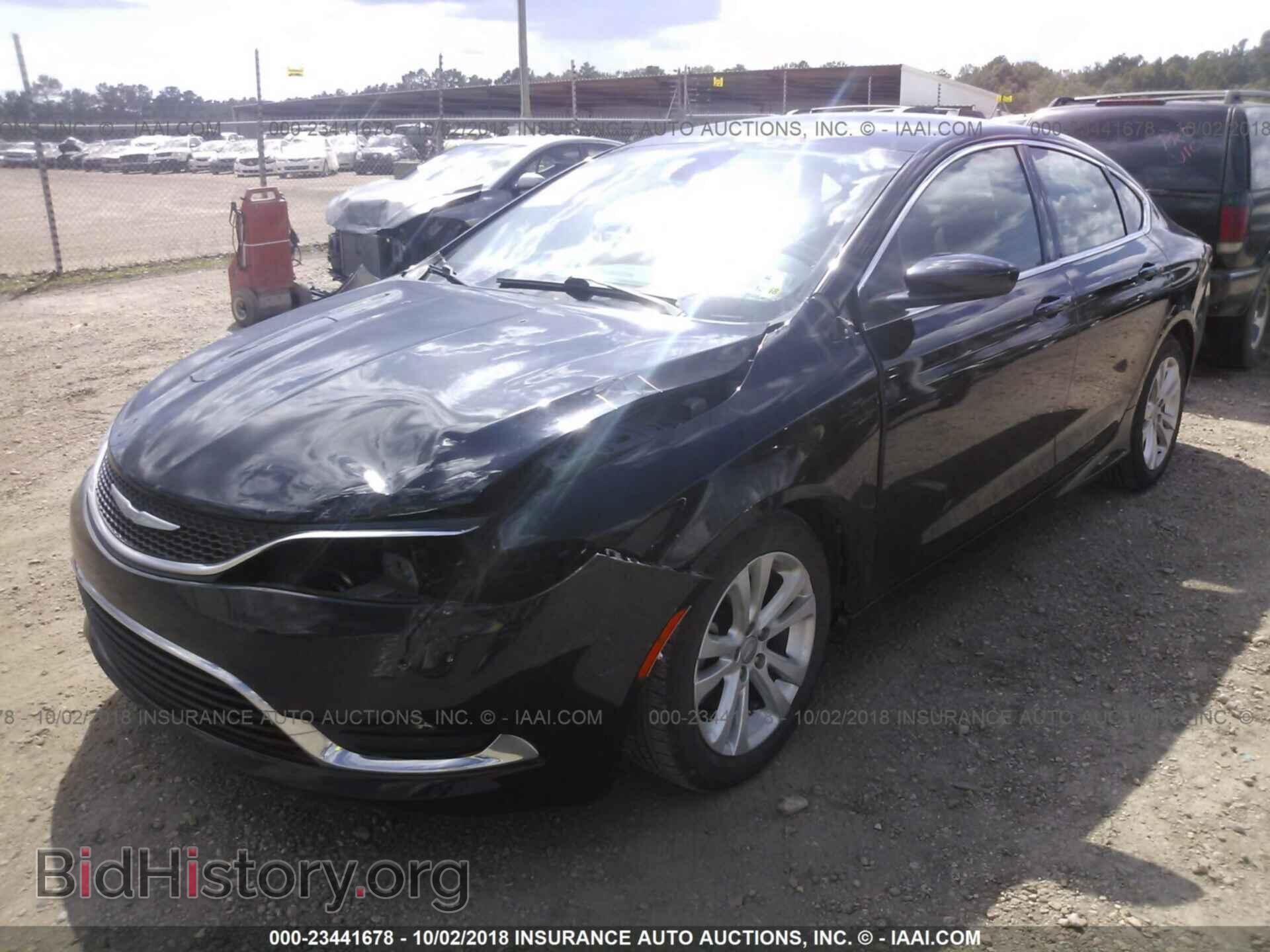 2015 Chrysler 200 - VIN: 1C3CCCAB8FN631536 - Photo 2