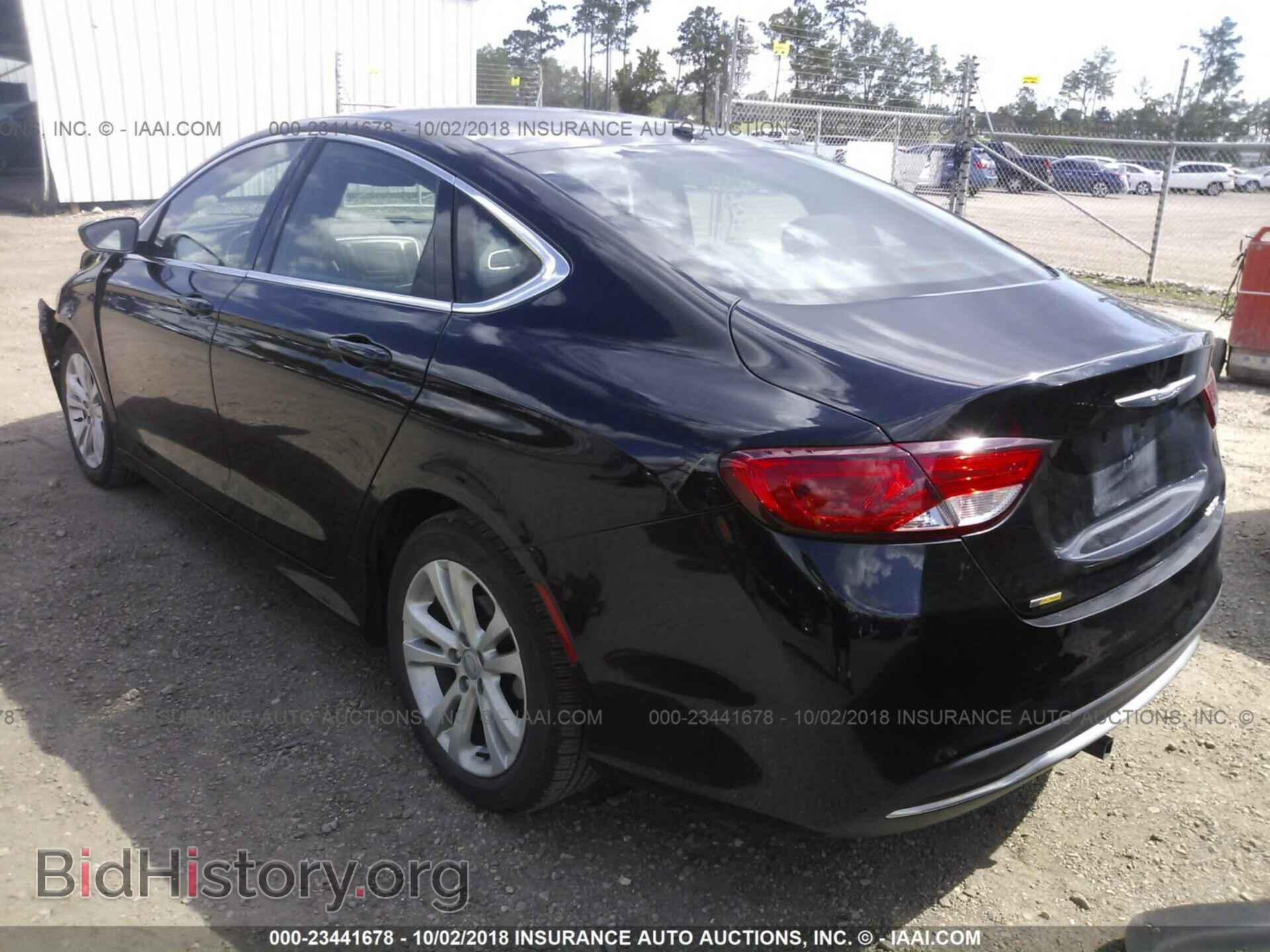 2015 Chrysler 200 - VIN: 1C3CCCAB8FN631536 - Photo 3