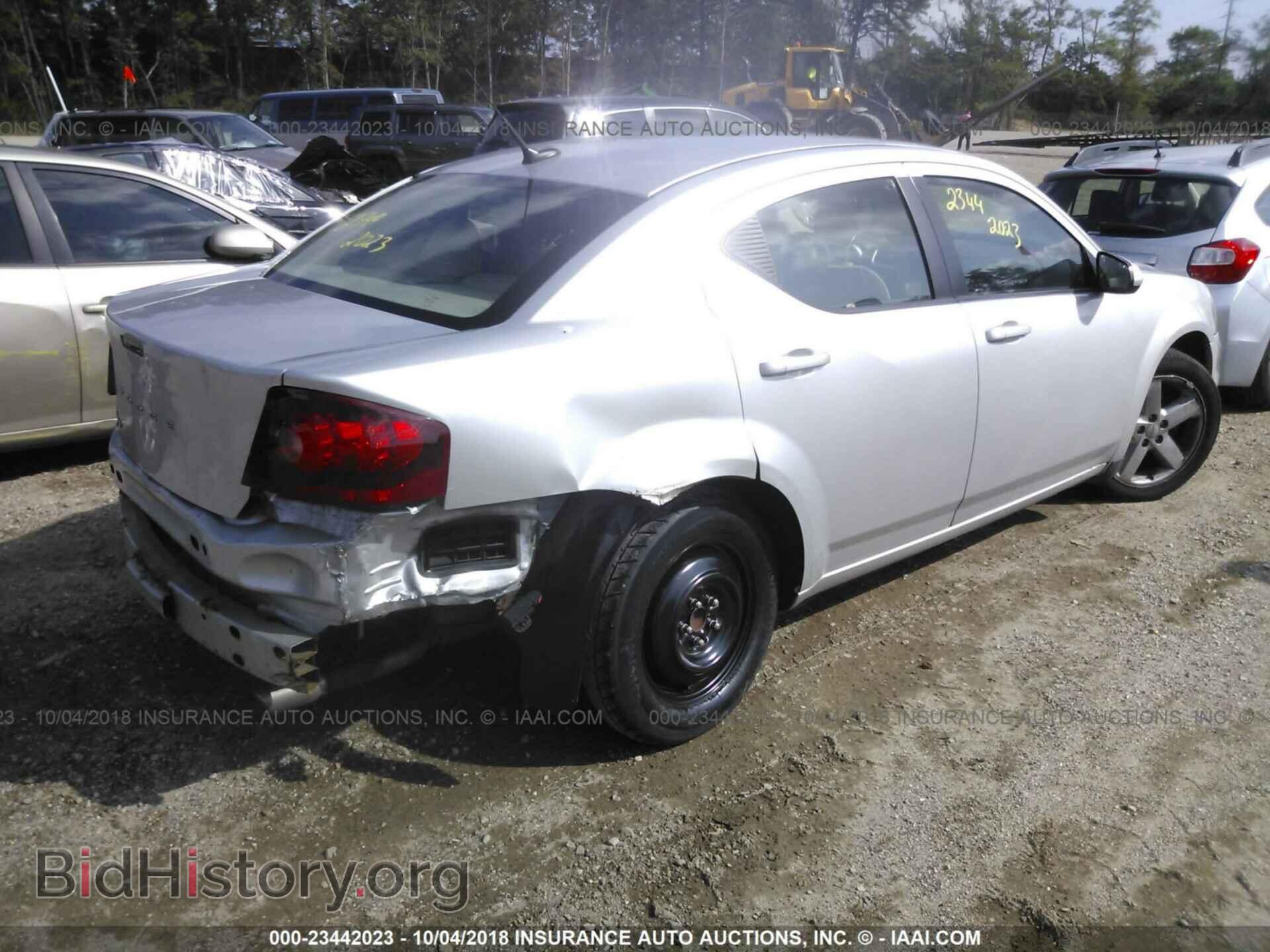 2011 Dodge Avenger - VIN: 1B3BD2FGXBN506360 - Photo 4