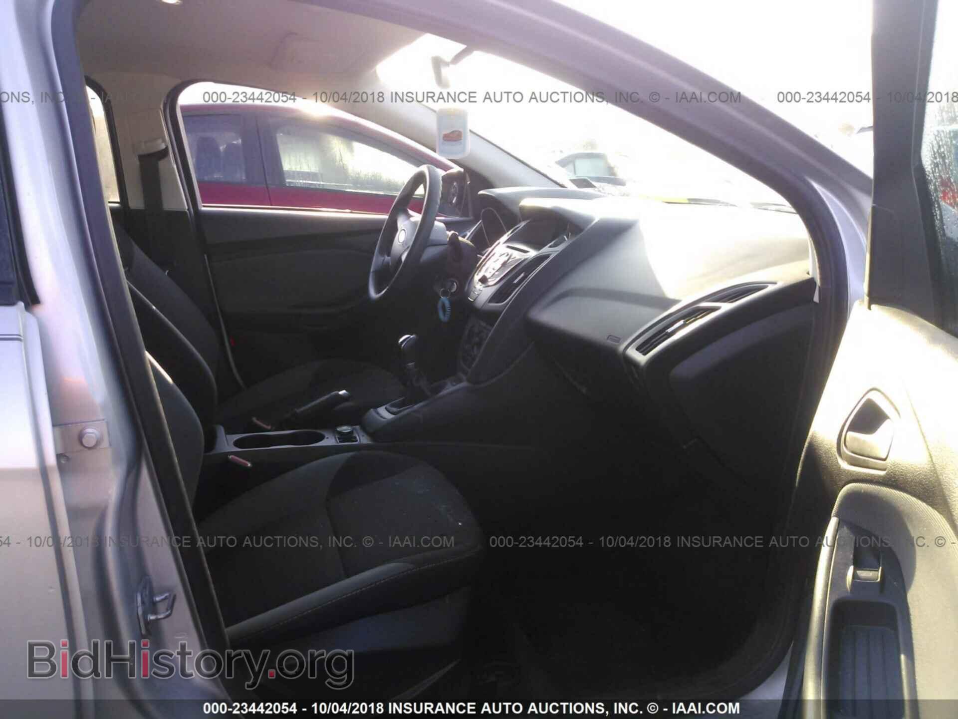 2012 Ford Focus - VIN: 1FAHP3E29CL220174 - Фото 5