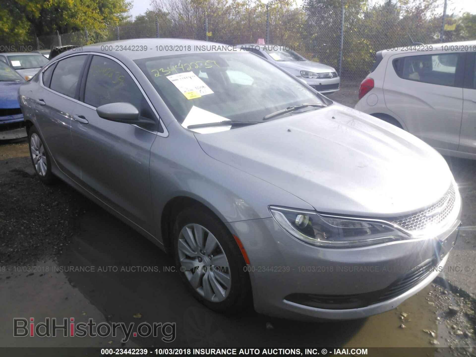 Photo 1C3CCCFB9FN560890 - Chrysler 200 2015