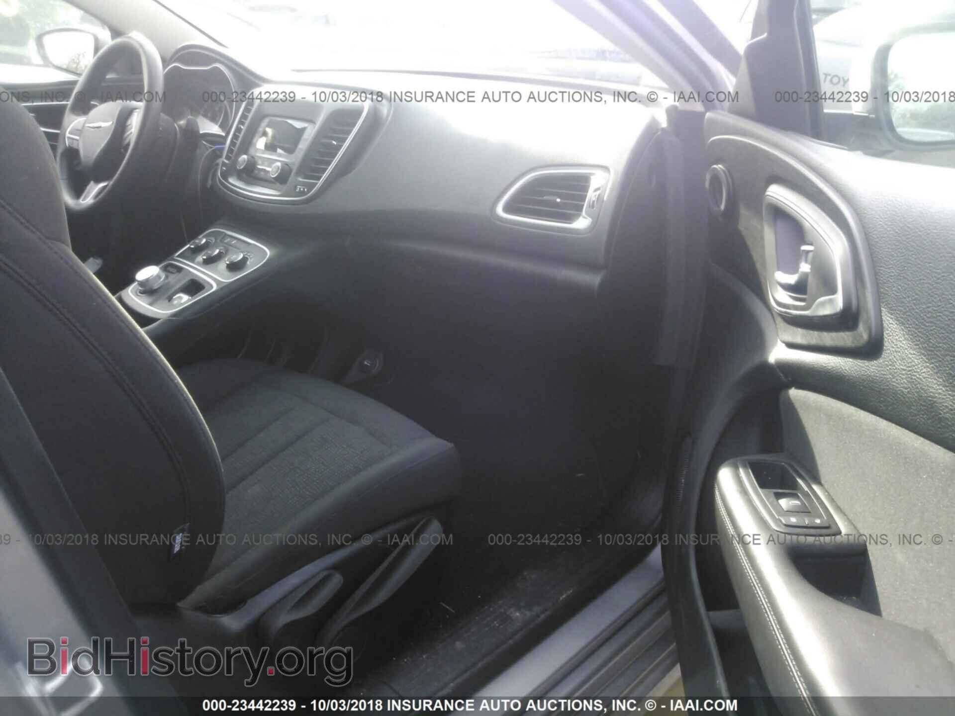 2015 Chrysler 200 - VIN: 1C3CCCFB9FN560890 - Photo 5