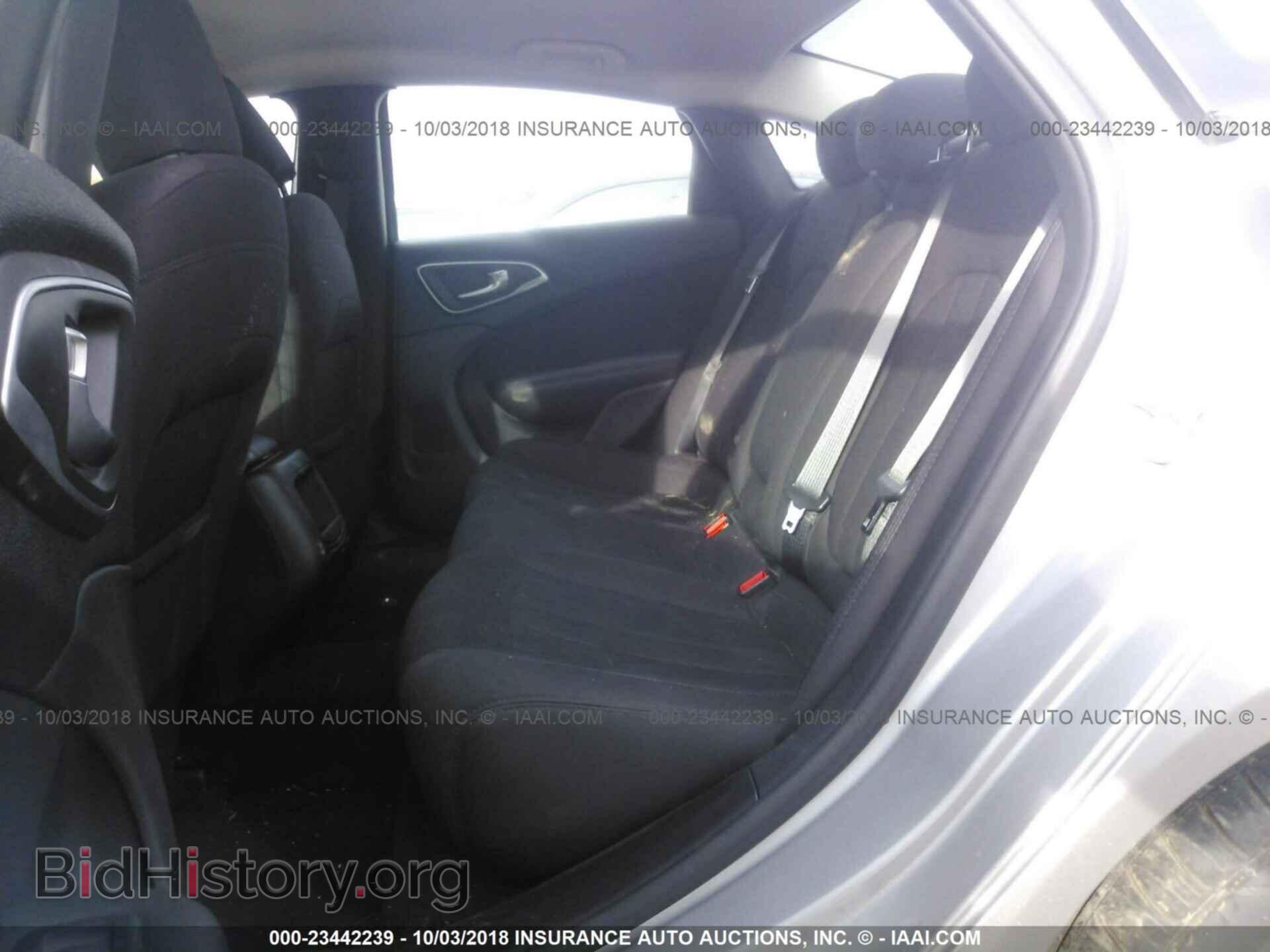2015 Chrysler 200 - VIN: 1C3CCCFB9FN560890 - Photo 8
