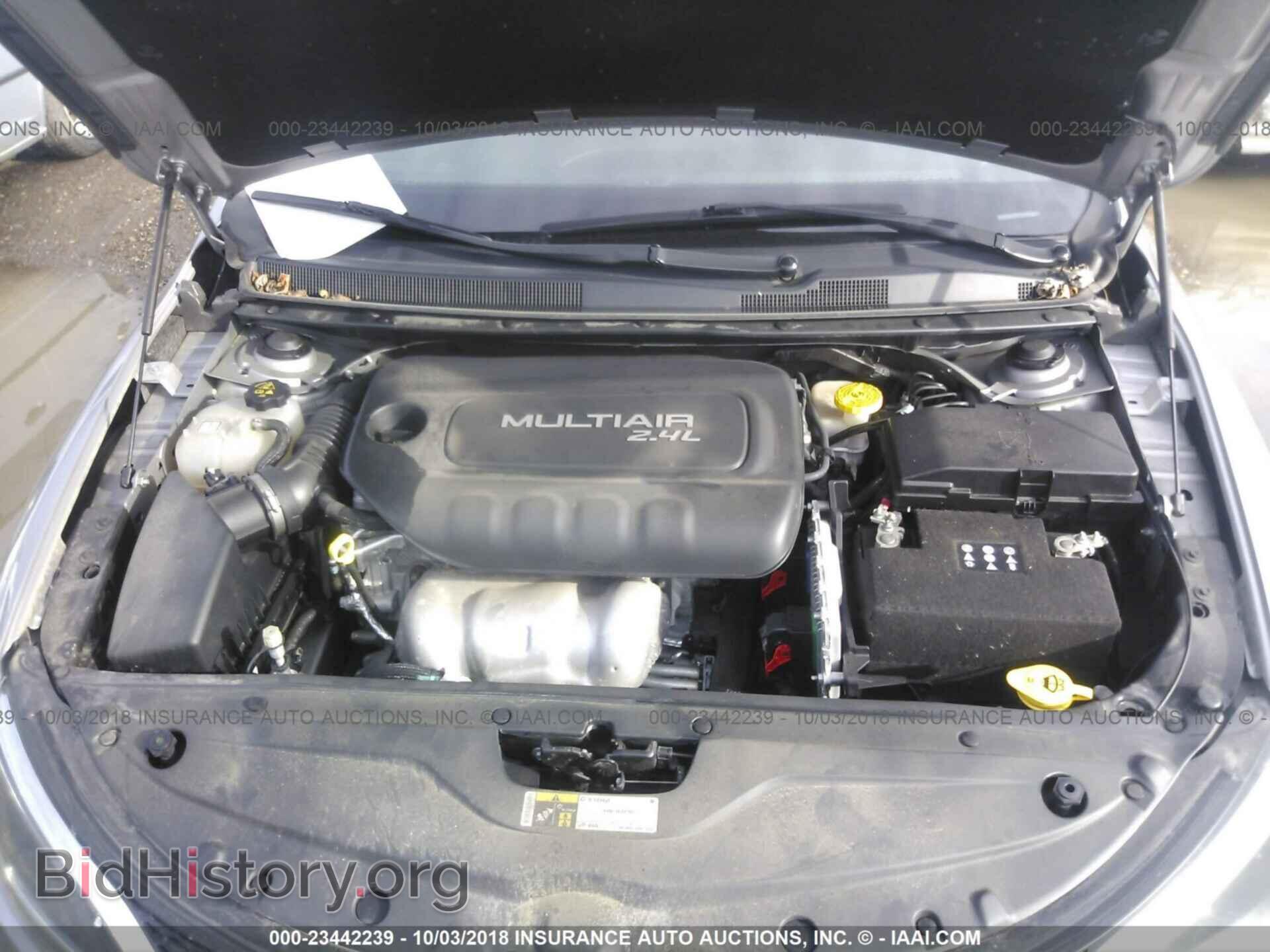 2015 Chrysler 200 - VIN: 1C3CCCFB9FN560890 - Photo 10