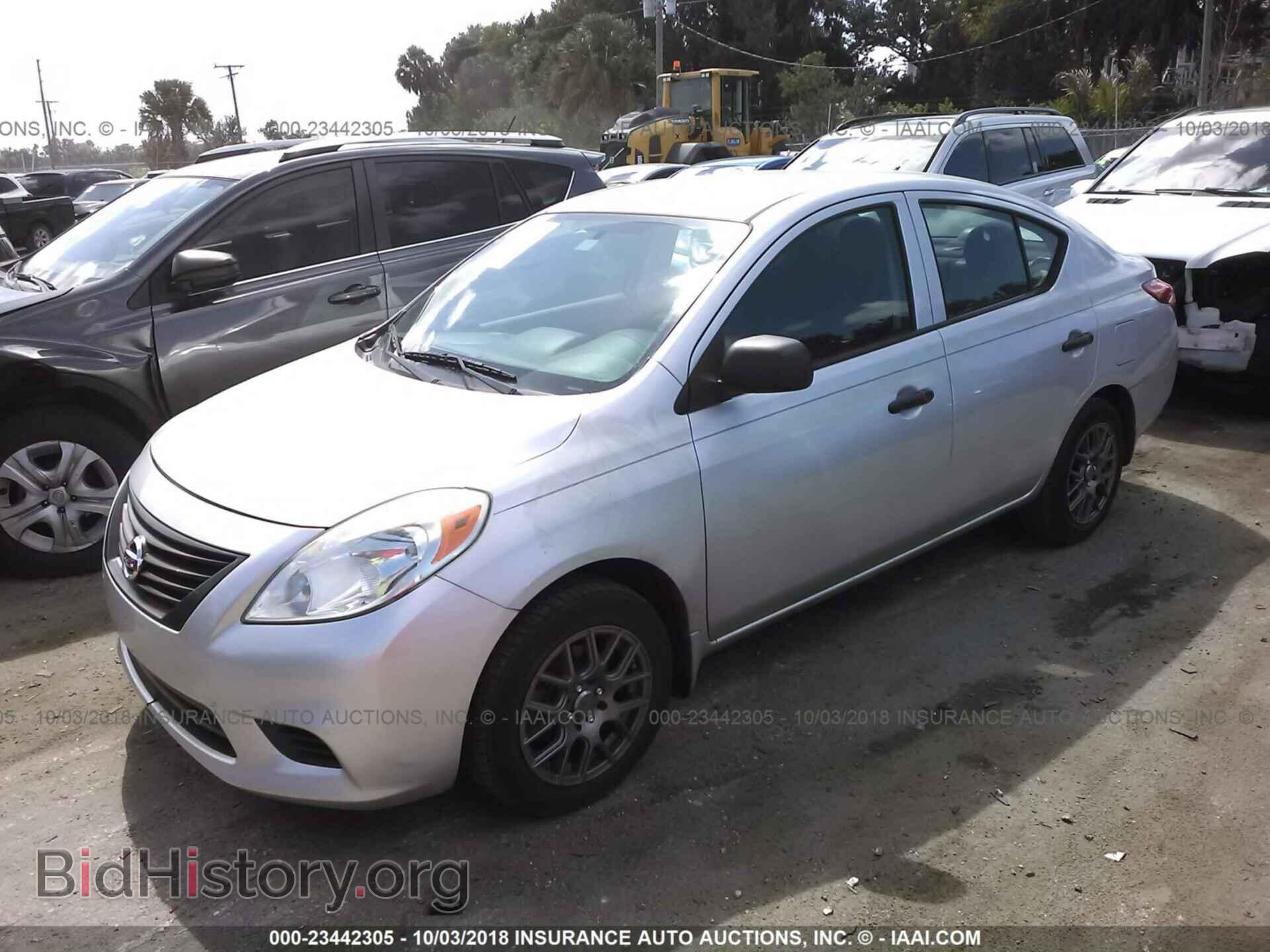 2012 Nissan Versa - VIN: 3N1CN7AP2CL915901 - Фото 2