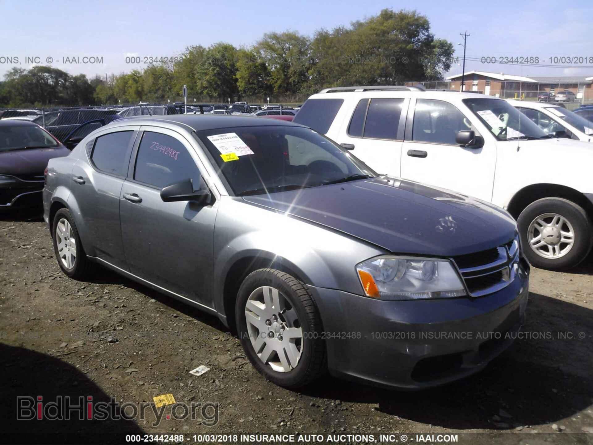 Photo 1B3BD4FB1BN599236 - Dodge Avenger 2011