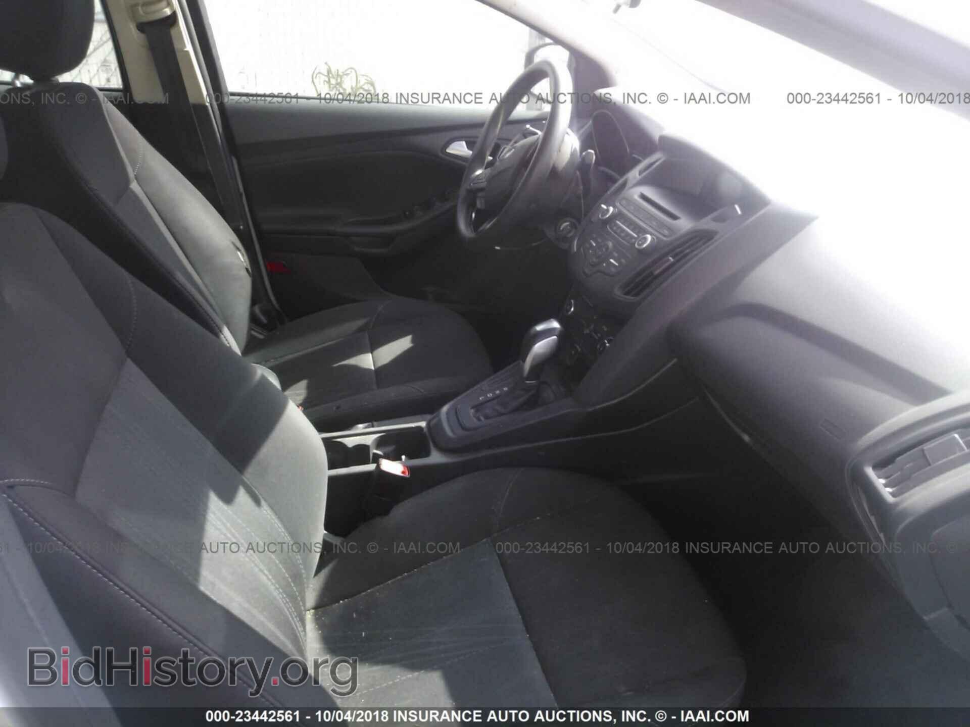 2015 Ford Focus - VIN: 1FADP3F22FL380009 - Photo 5