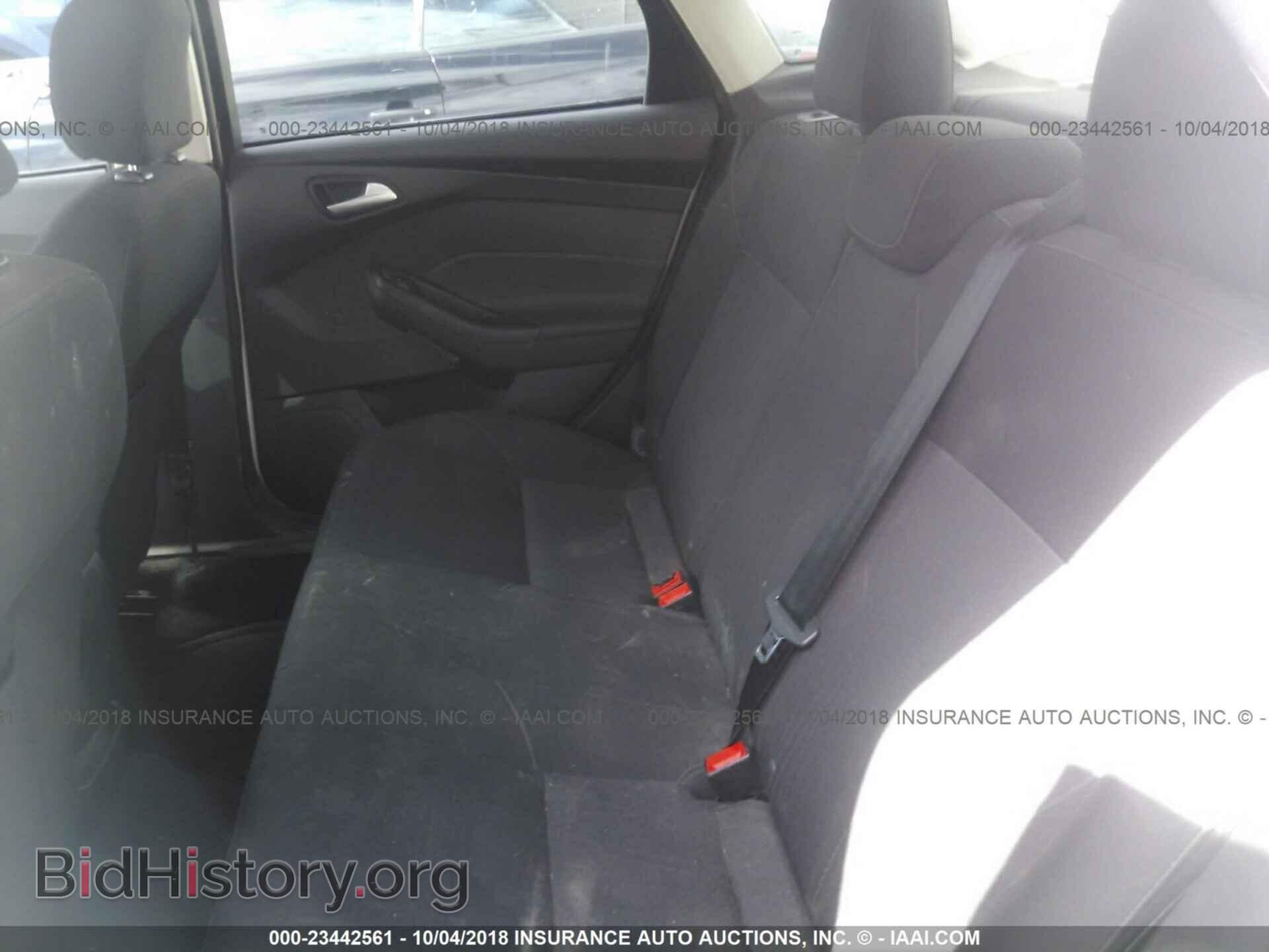 2015 Ford Focus - VIN: 1FADP3F22FL380009 - Photo 8