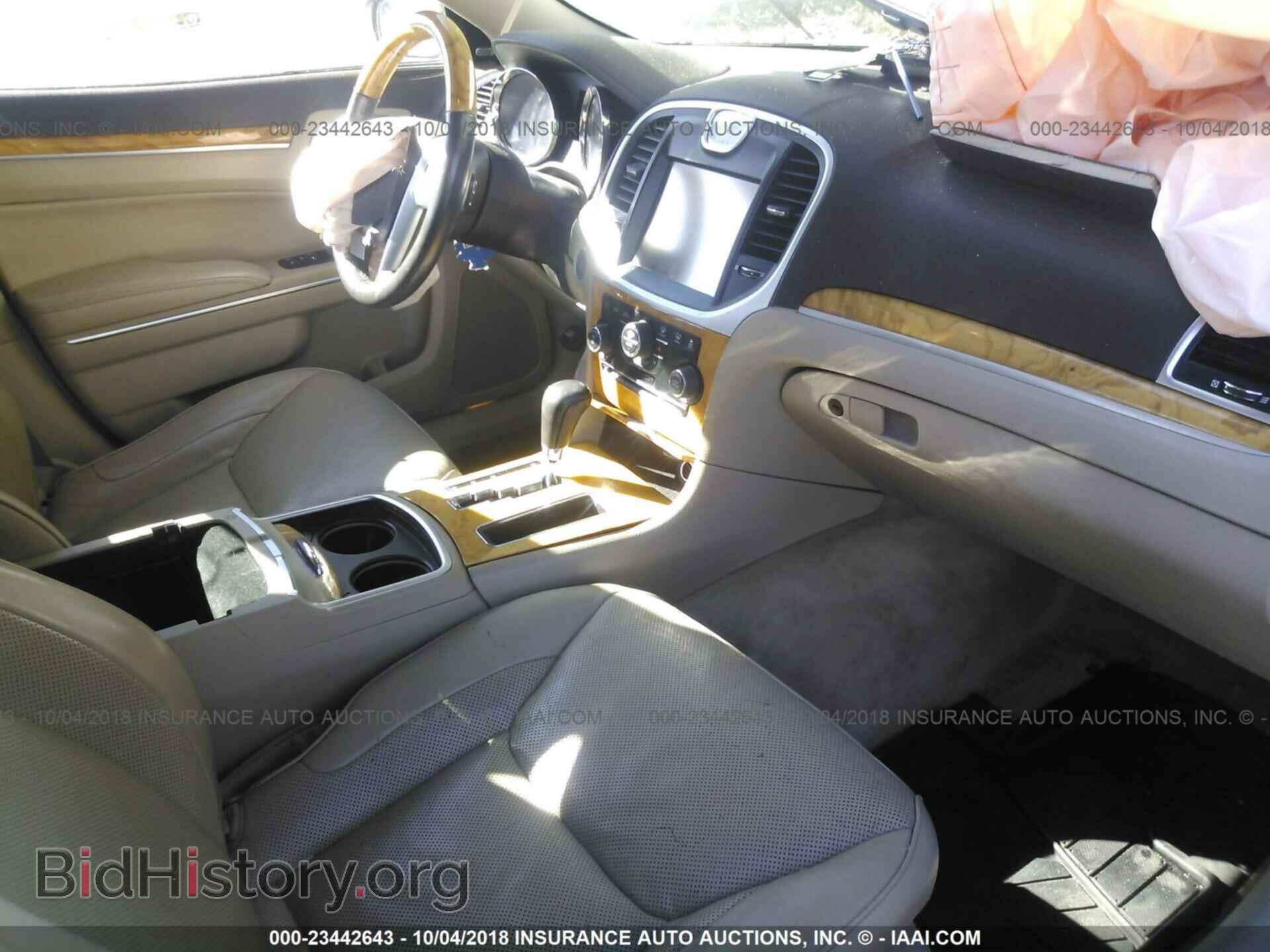 2012 Chrysler 300c - VIN: 2C3CCAKT7CH220354 - Фото 5