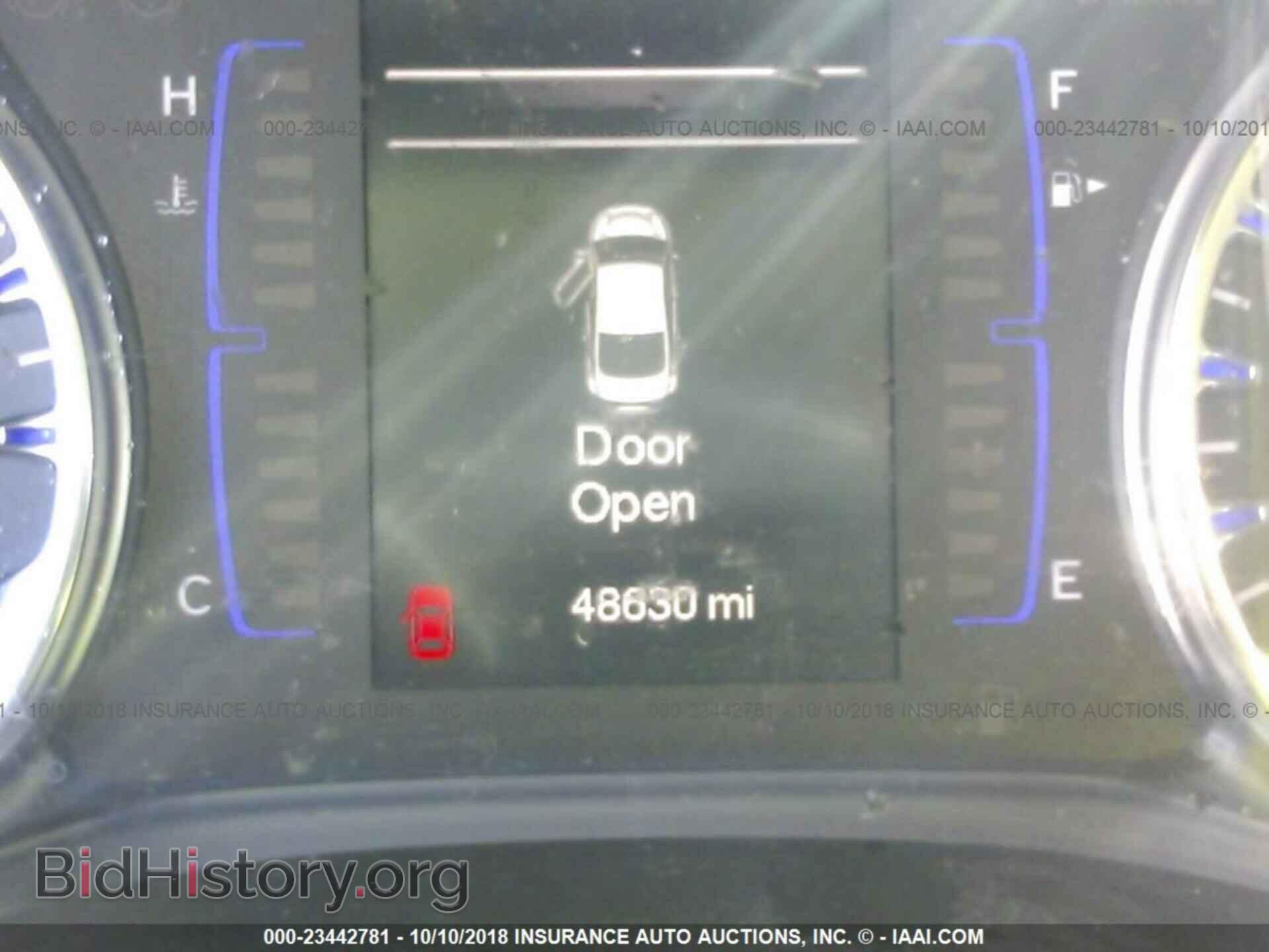 2015 Chrysler 200 - VIN: 1C3CCCAB3FN687741 - Photo 7
