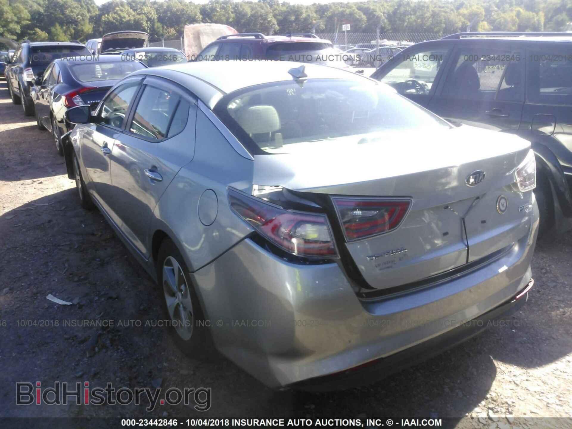 2014 Kia Optima - VIN: KNAGM4AD1E5073722 - Photo 3