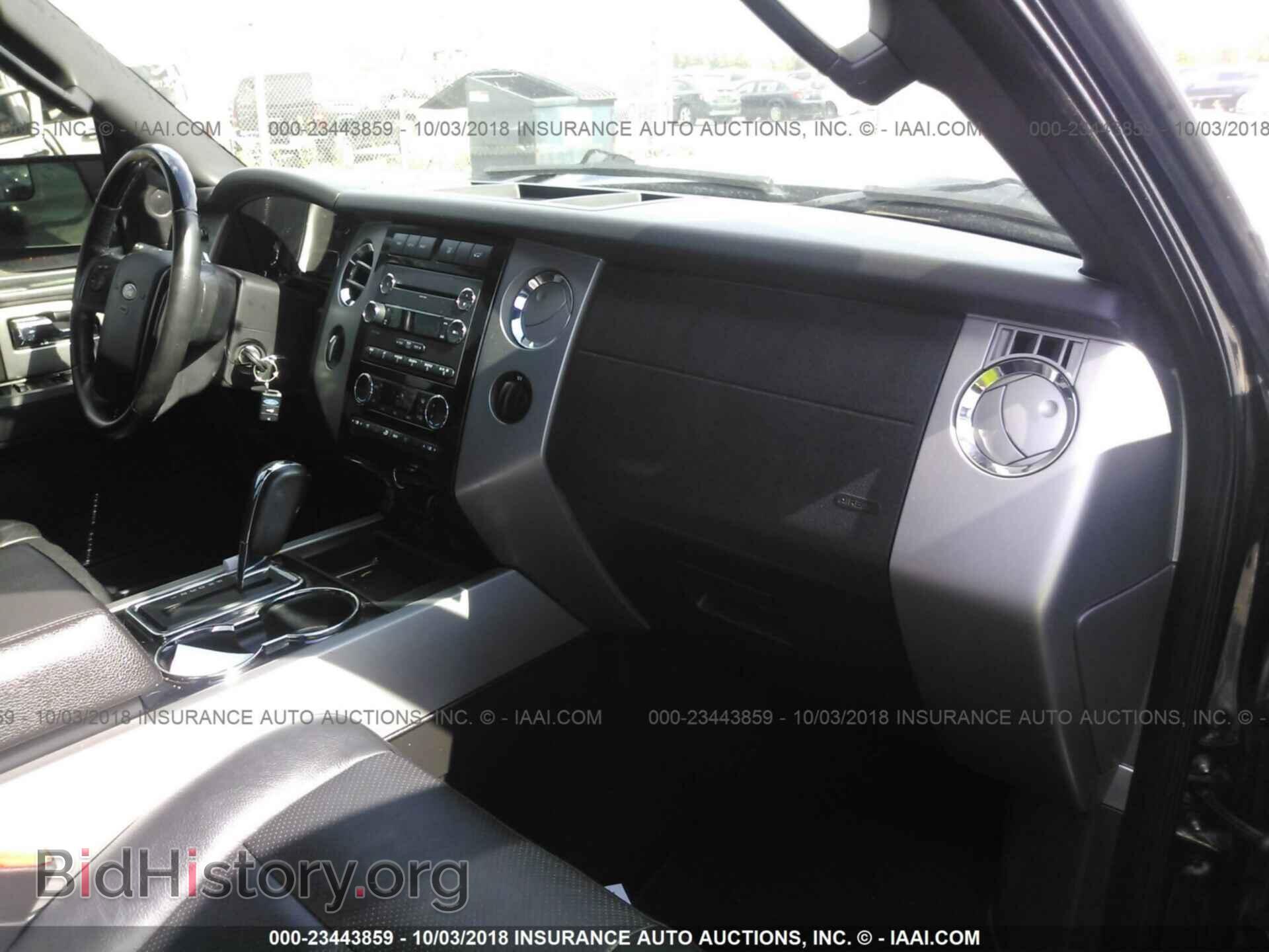 2013 Ford Expedition - VIN: 1FMJU2A52DEF16945 - Фото 5