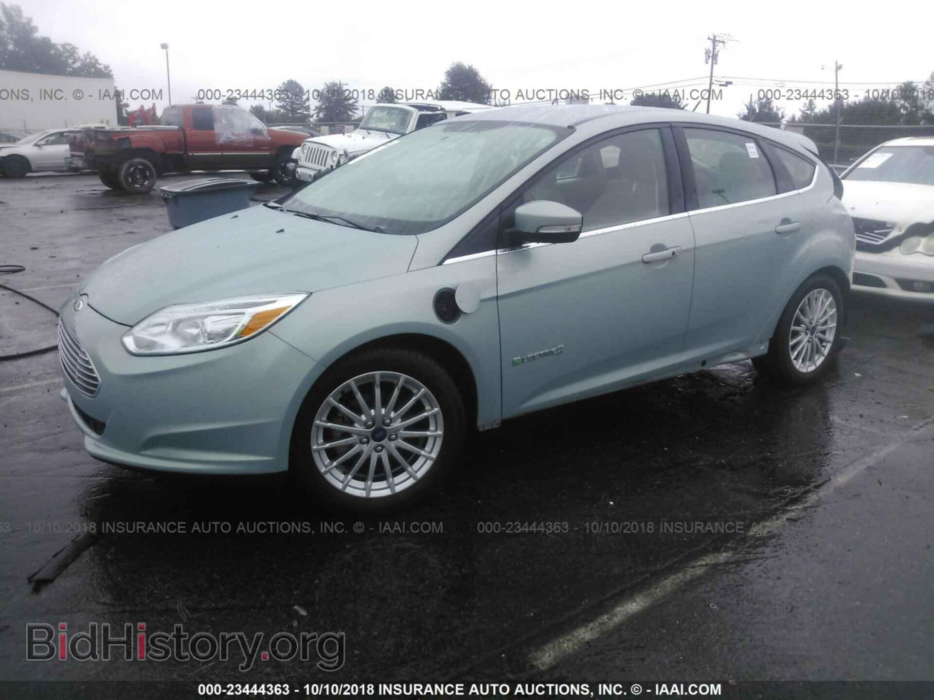 2013 Ford Focus - VIN: 1FADP3R43DL259046 - Фото 2