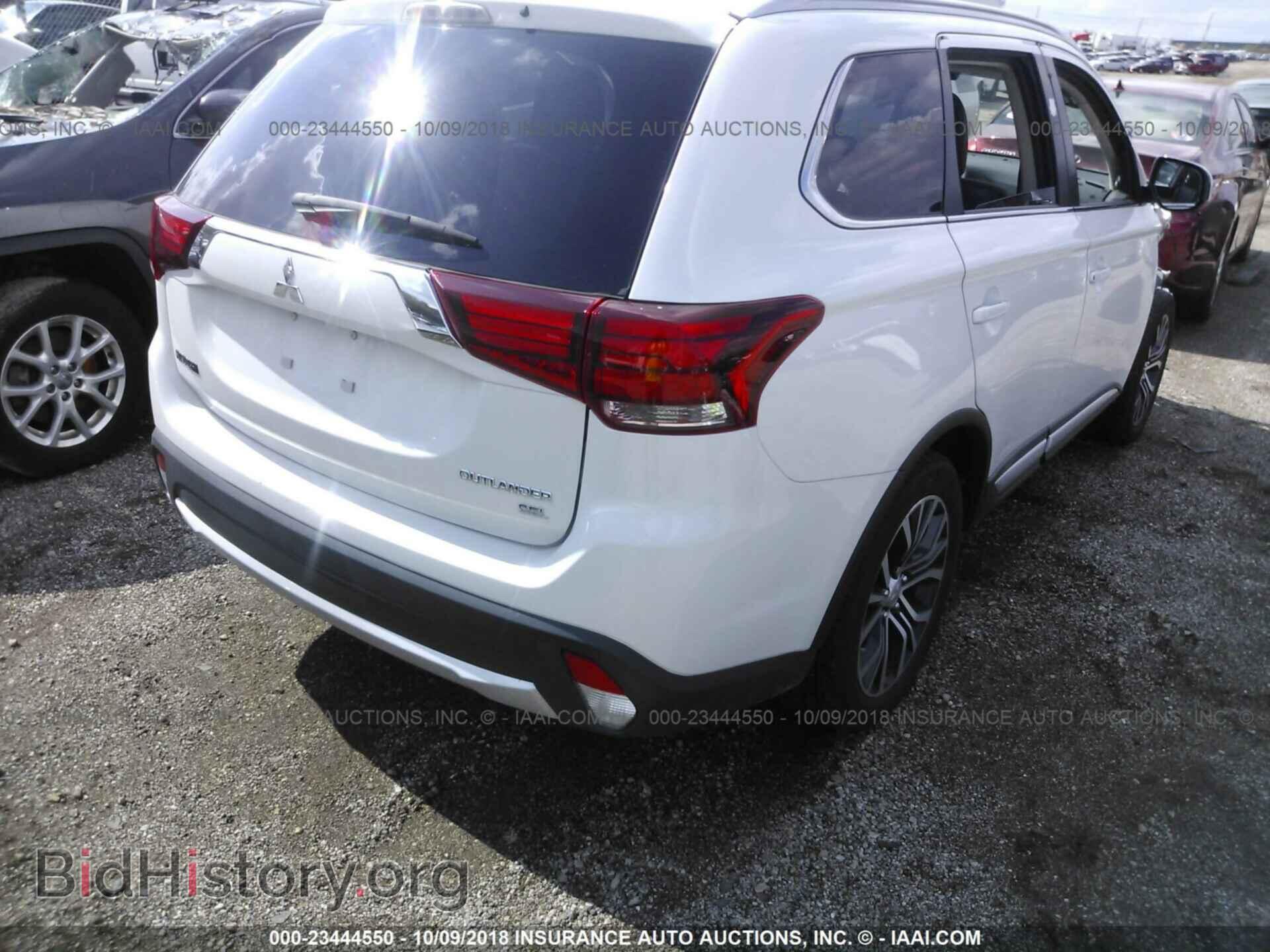 2017 Mitsubishi Outlander - VIN: JA4AD3A34HZ041185 - Фото 4