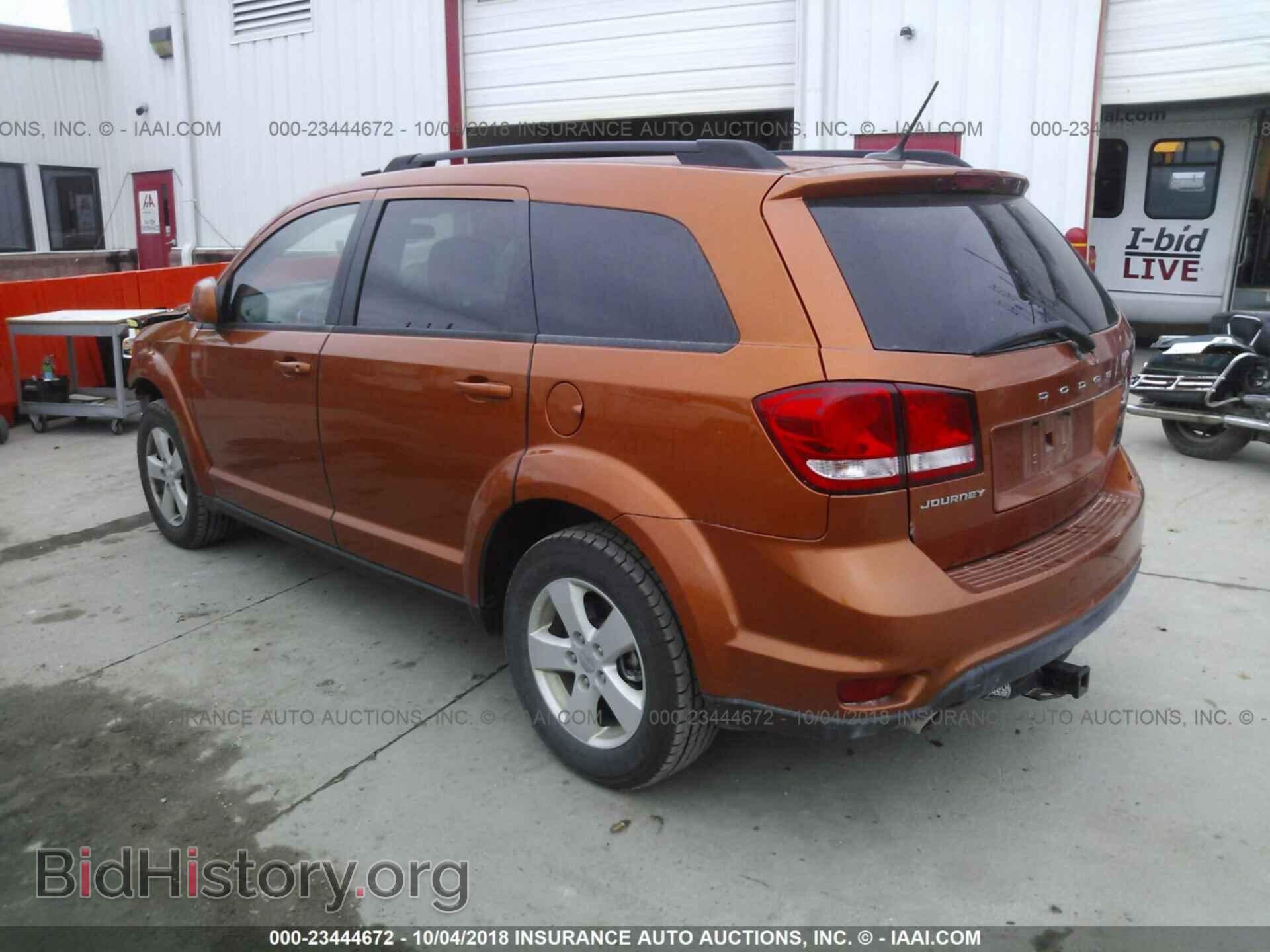 2011 Dodge Journey - VIN: 3D4PG1FG5BT558245 - Photo 3