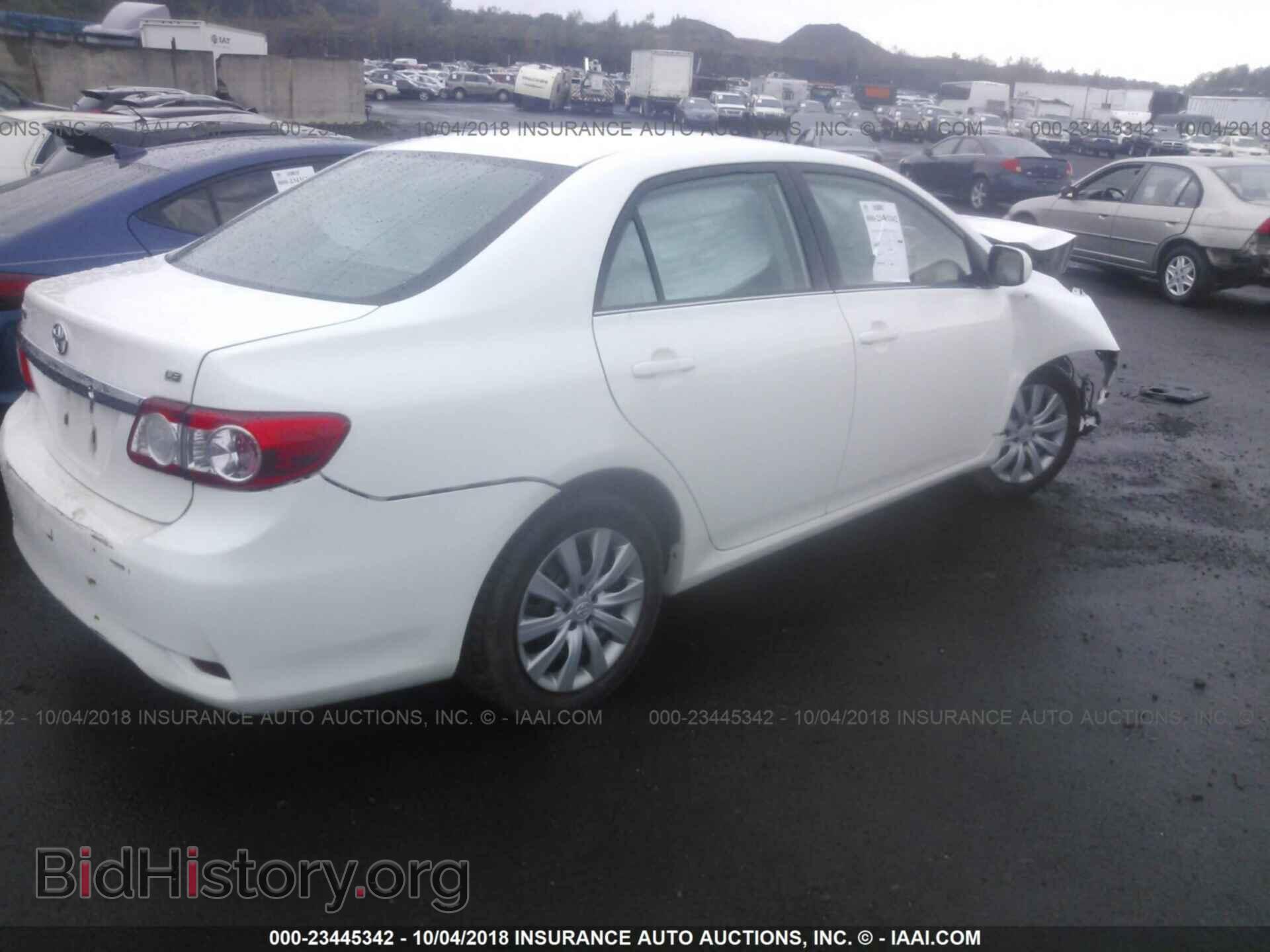 2013 Toyota Corolla - VIN: 2T1BU4EEXDC104743 - Photo 4