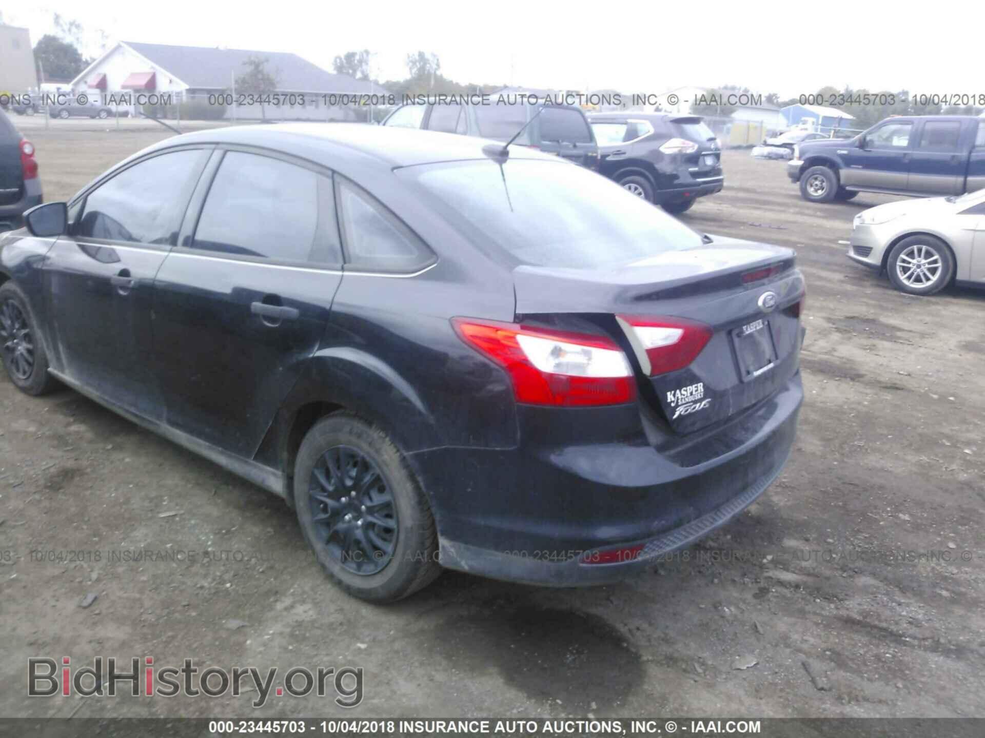 2012 Ford Focus - VIN: 1FAHP3E21CL361613 - Фото 3