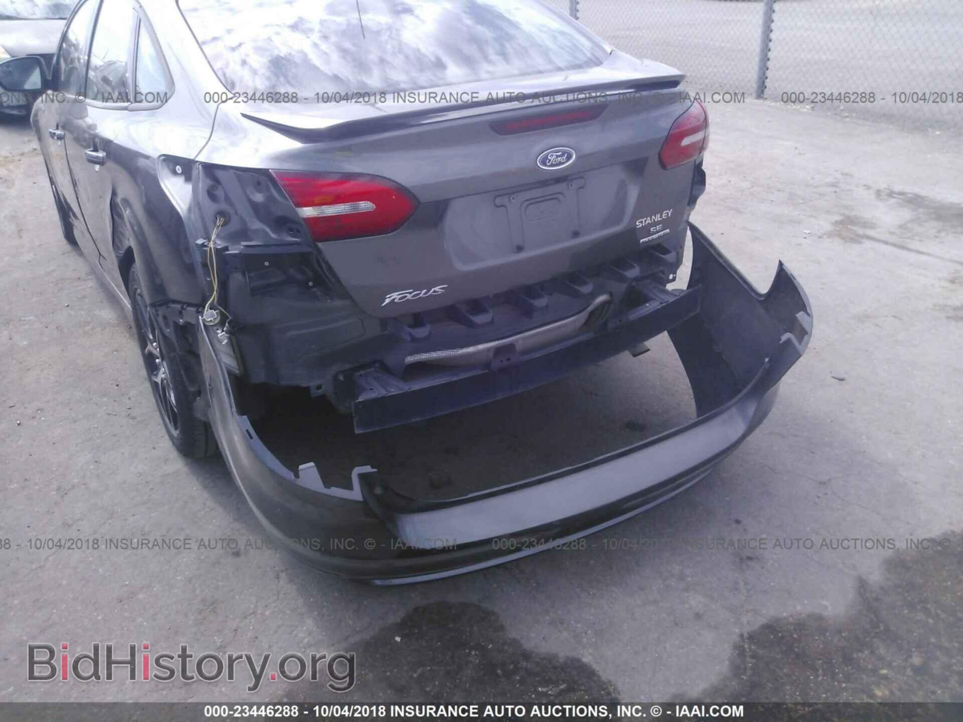 2016 Ford Focus - VIN: 1FADP3F2XGL245328 - Photo 6