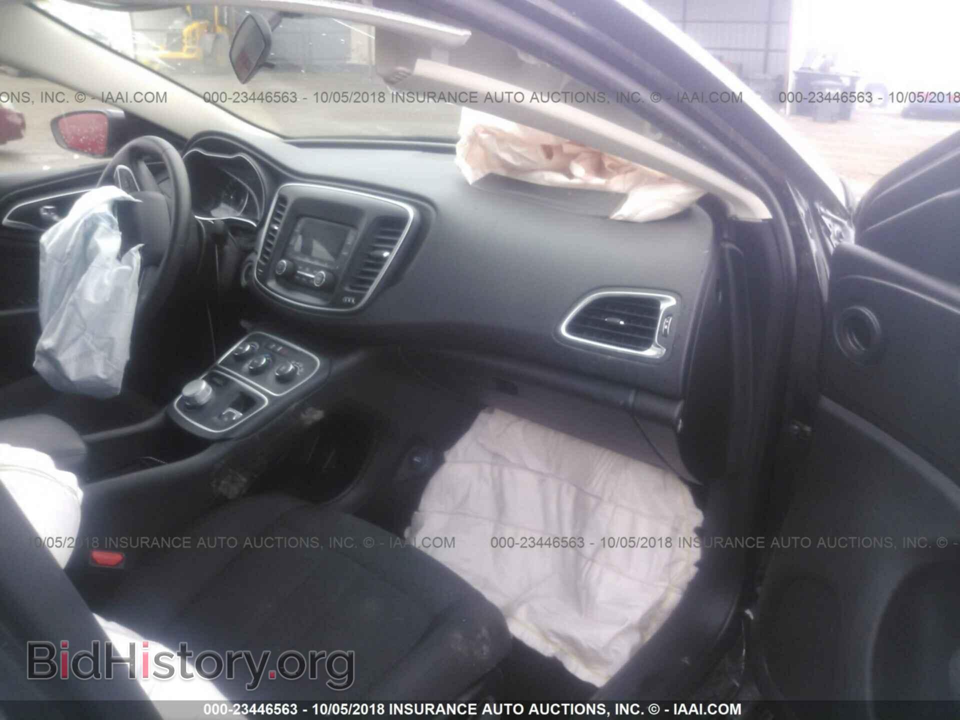 2015 CHRYSLER 200 - VIN: 1C3CCCFB4FN563891 - Photo 5