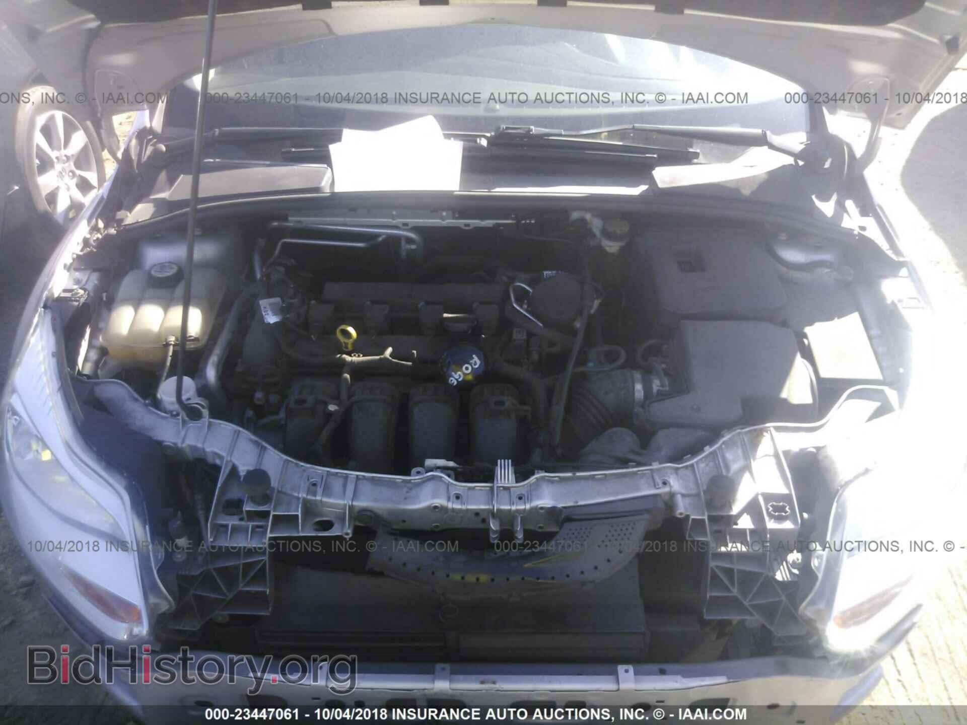 2012 Ford Focus - VIN: 1FAHP3F27CL317825 - Photo 10