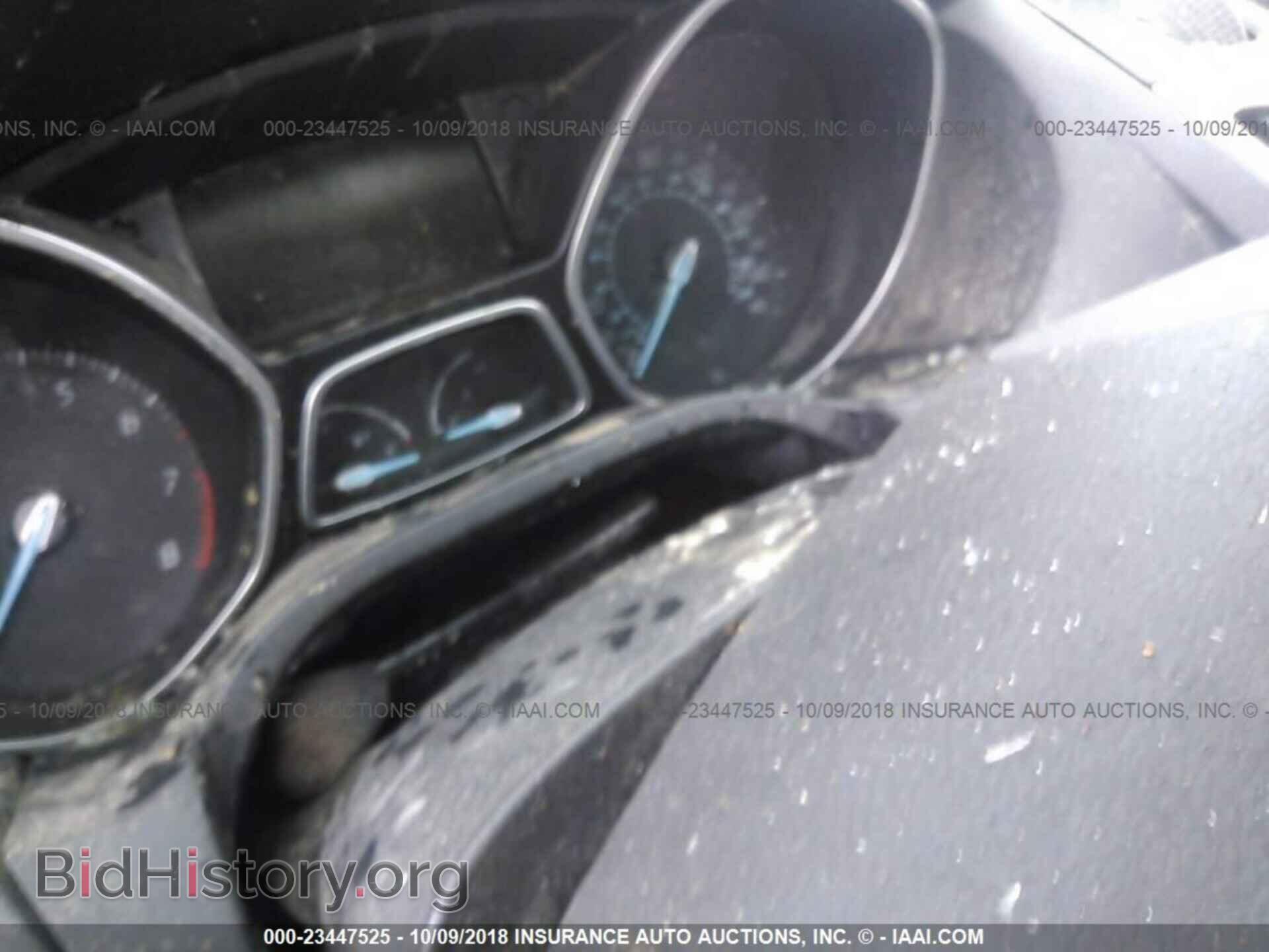 2012 Ford Focus - VIN: 1FAHP3H29CL175815 - Photo 7