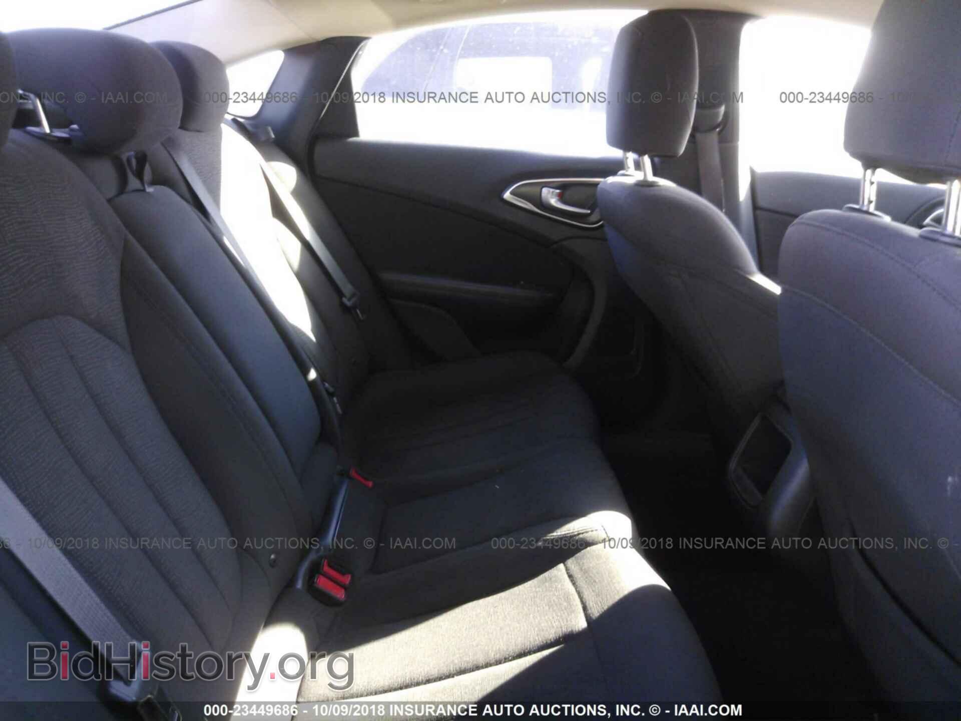 2016 Chrysler 200 - VIN: 1C3CCCAB9GN136733 - Photo 8