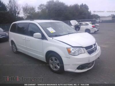 2011 Dodge GRAND CARAVAN, white — VIN 2D4RN5DG2BR751271, IAAI