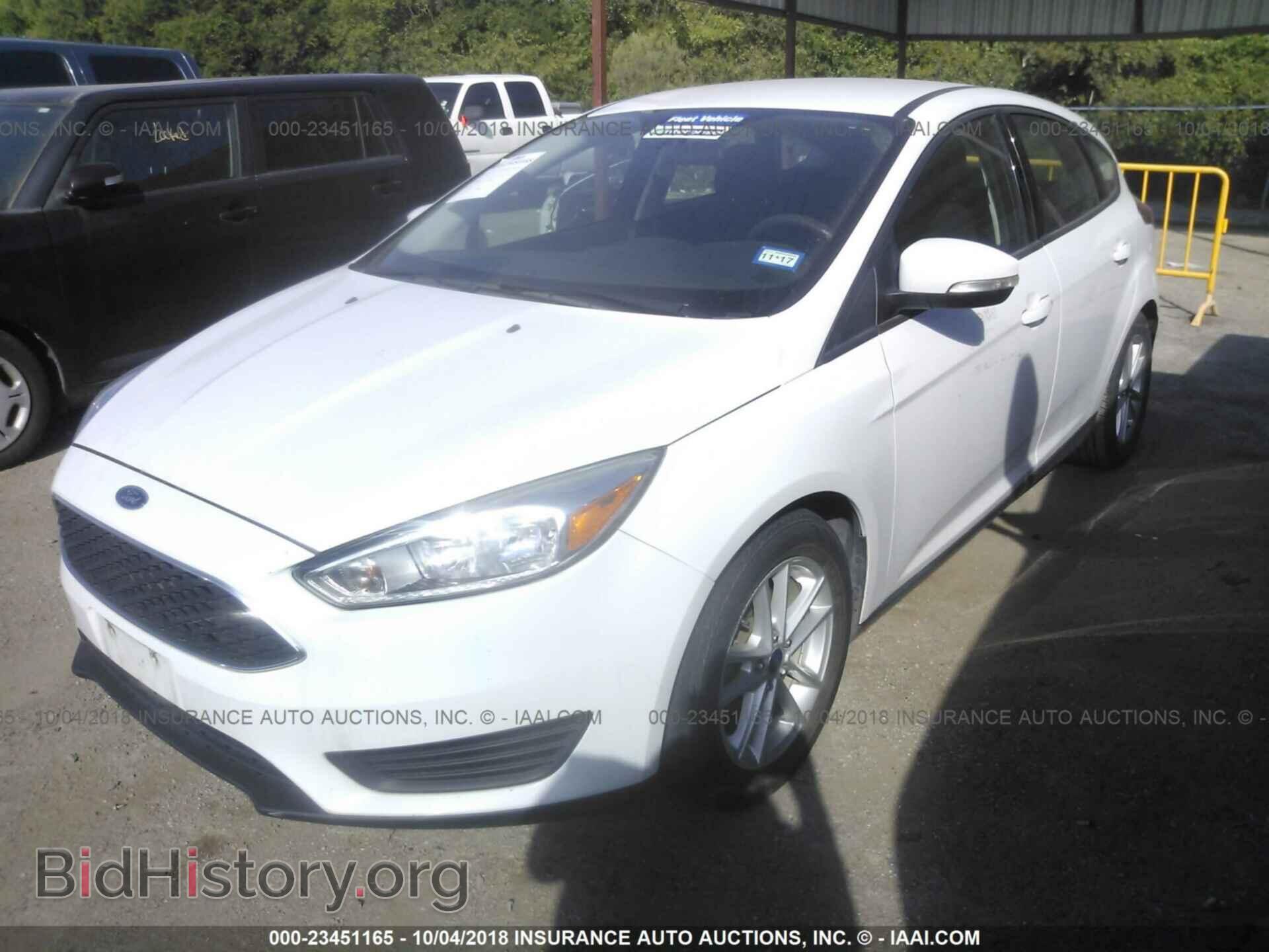 2015 Ford Focus - VIN: 1FADP3K28FL204779 - Photo 2